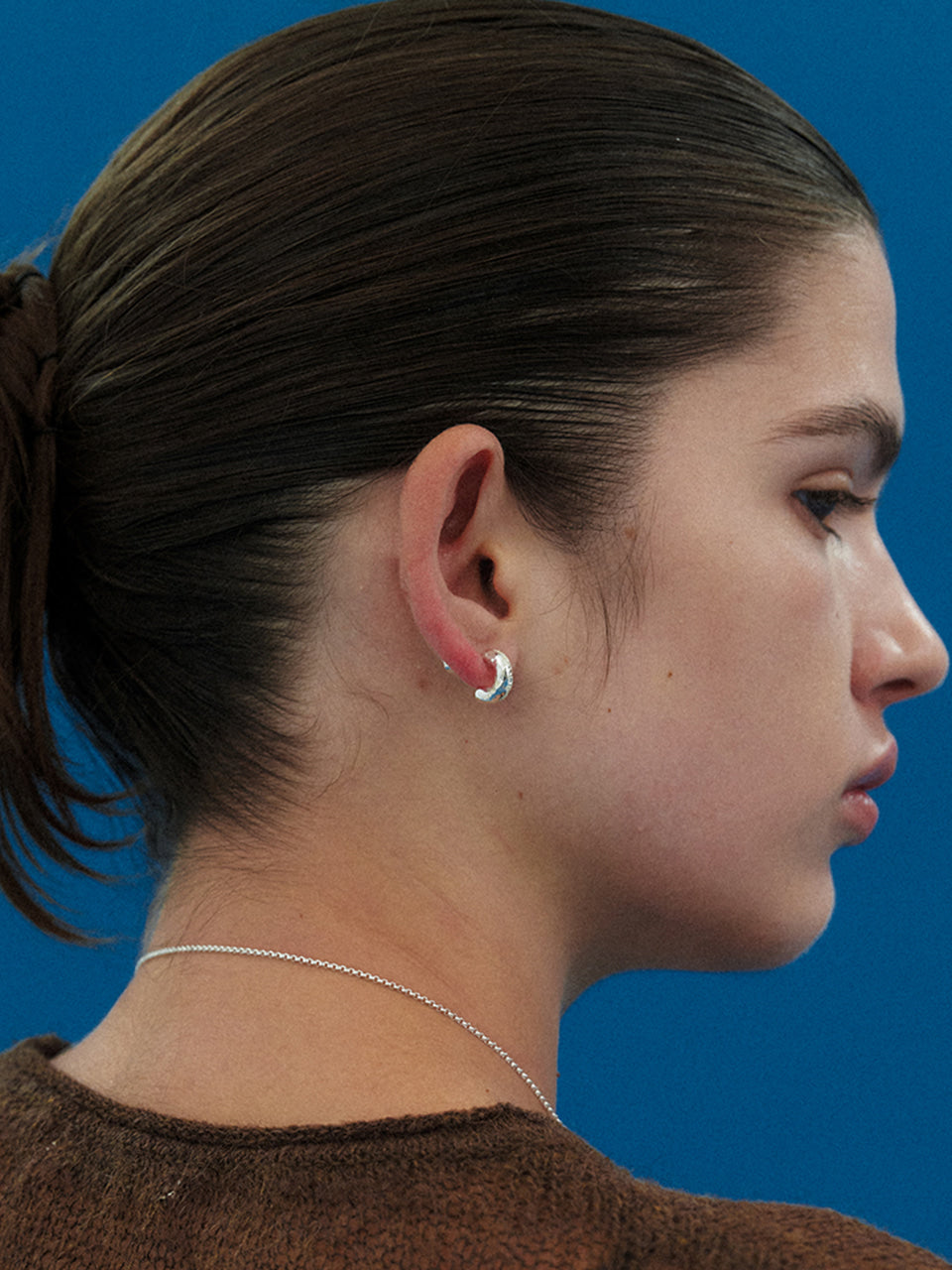 midnight-moment-fw-25-uneven-hoop-earring-gold-s