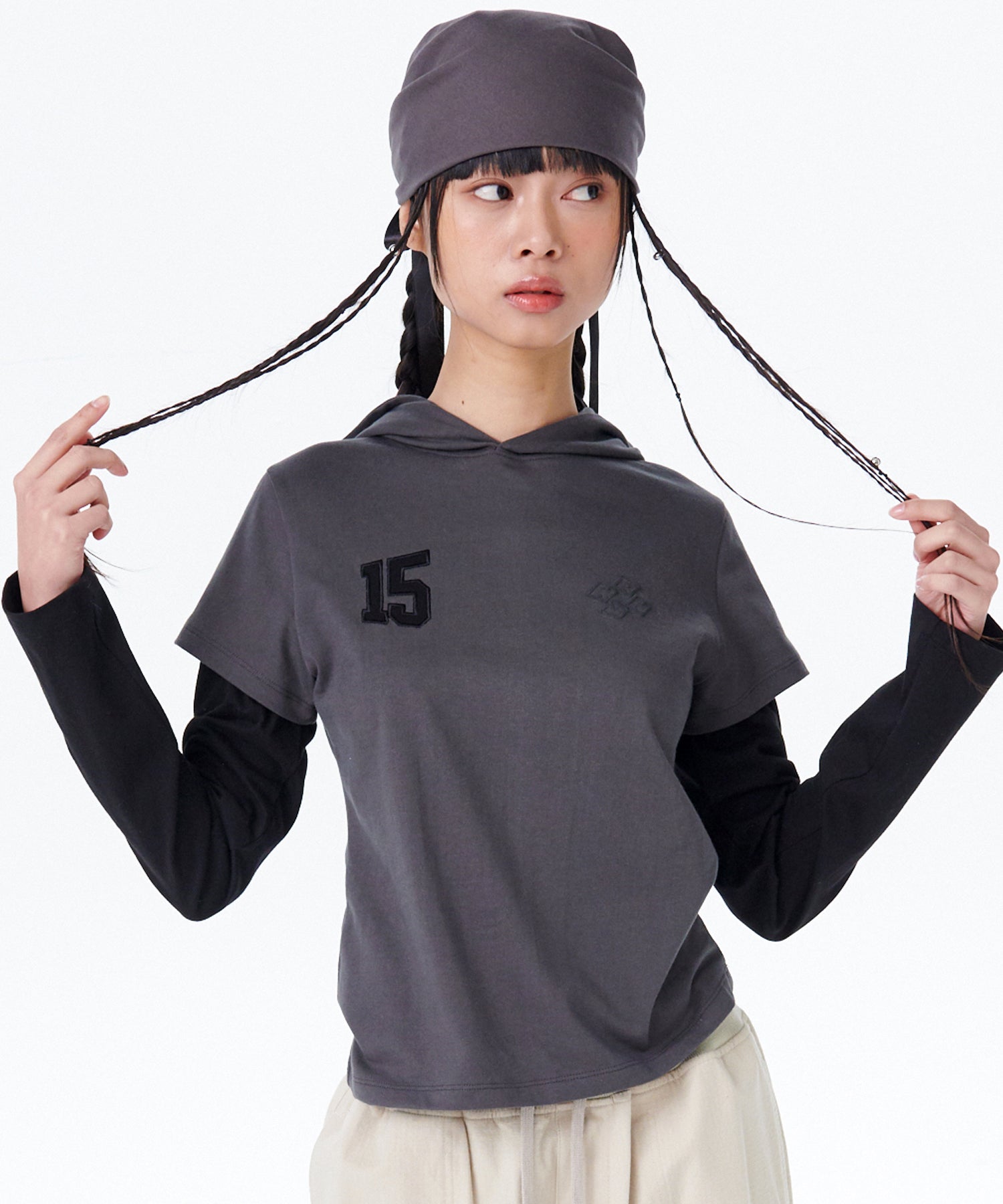 running-high-ss-25-layered-sleeve-hood-tee-(charcoal)