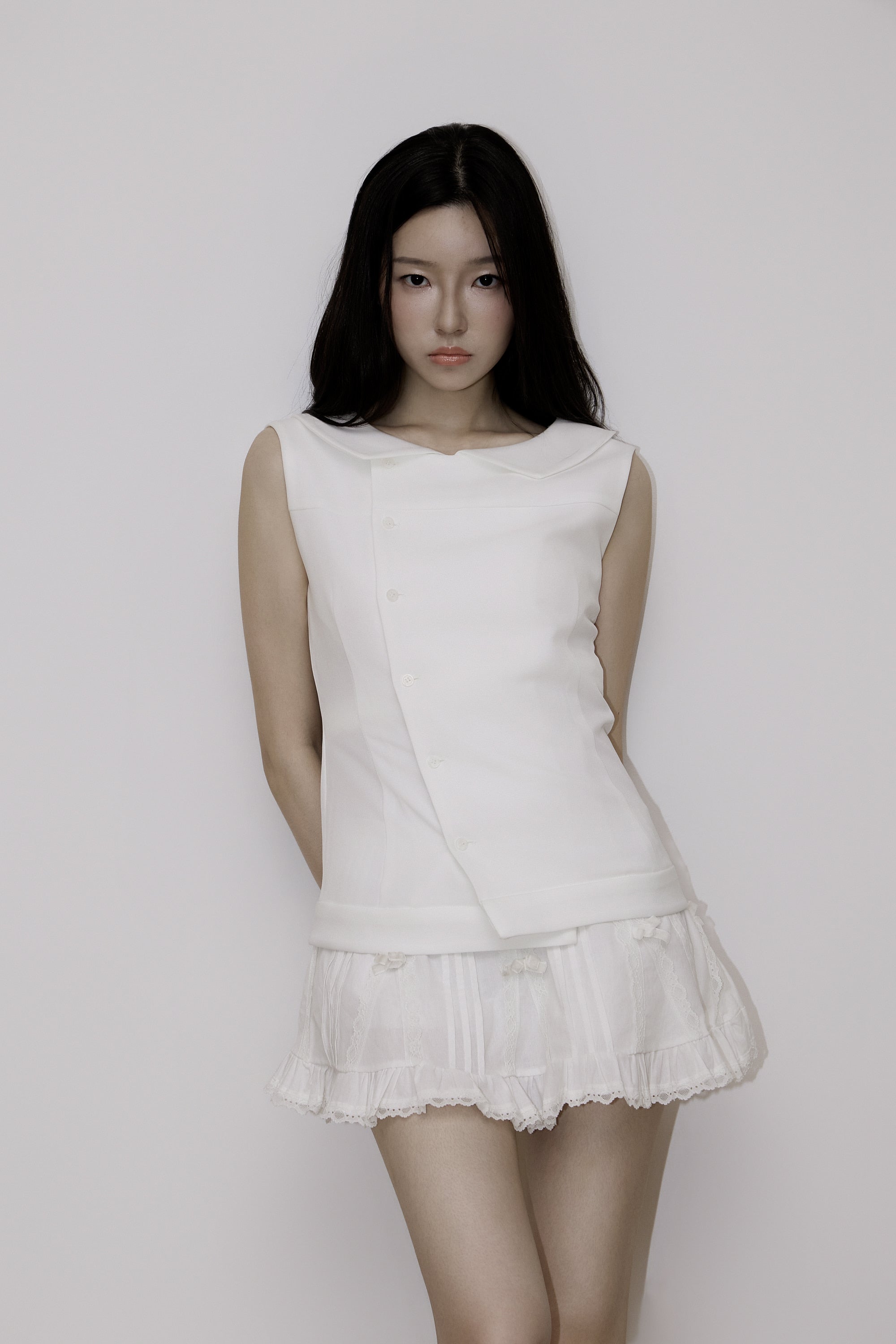 2s2h-ss-26-plain-sleeveless-shirt-white-s
