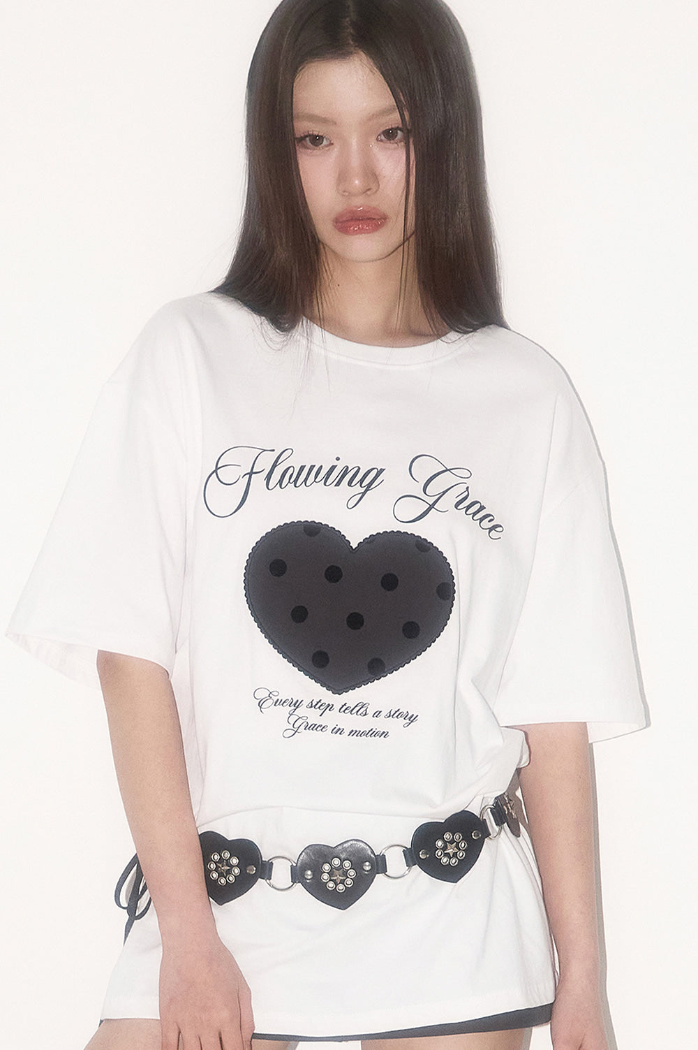 illigo-ss-25-dot-patch-oversized-tshirt-white