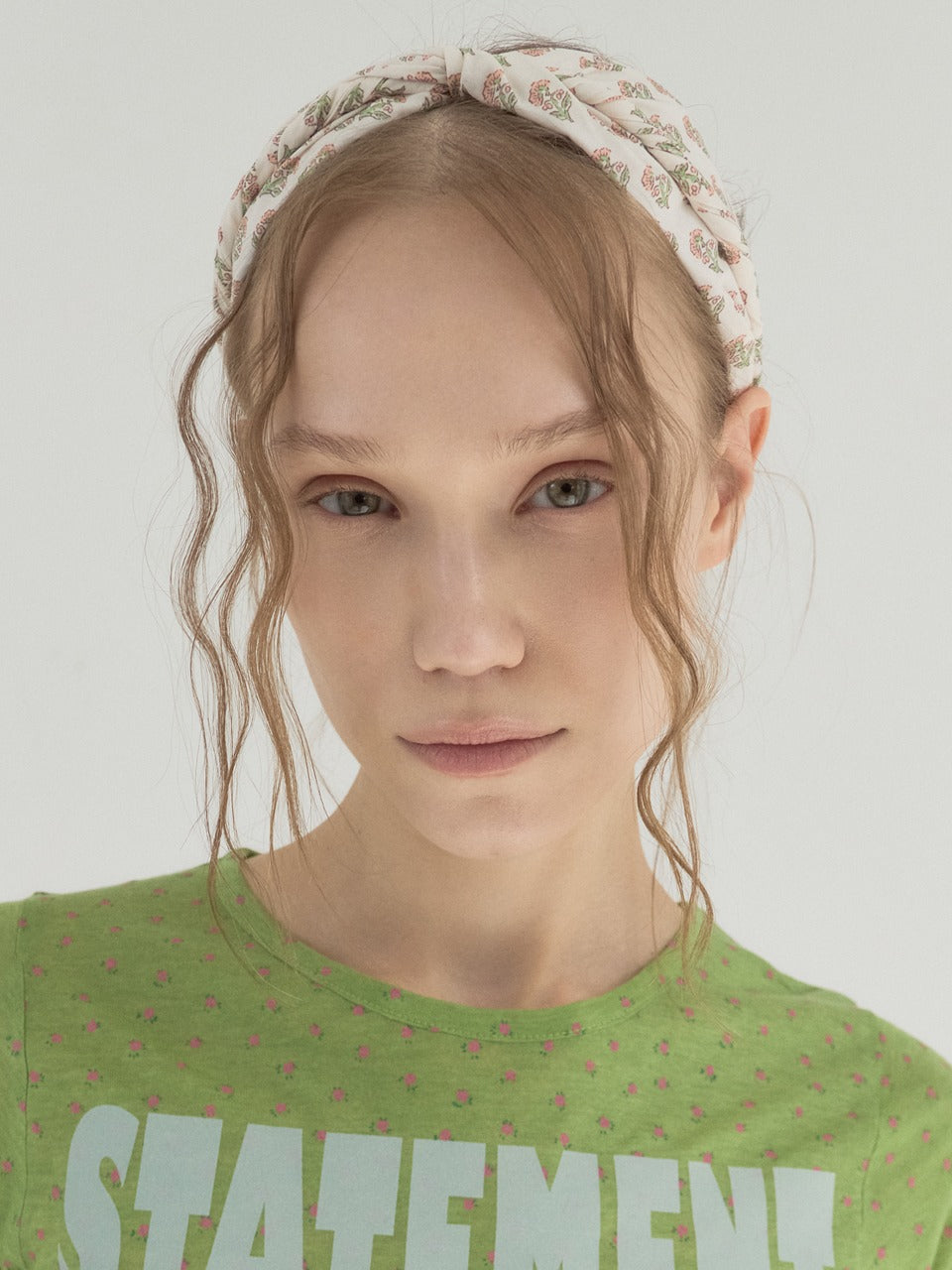 sorry-too-much-love-ss-26-twisted-garden-breeze-hairband-white-white-s