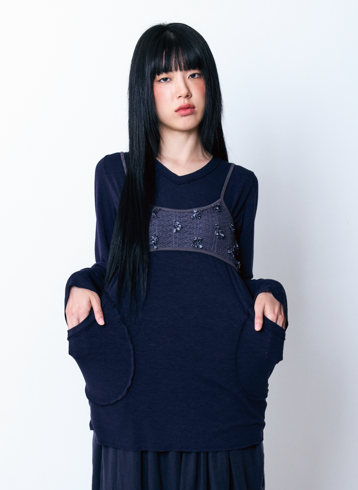 guwolsibil-fw-26-neck-layer-long-sleeveless-navy-navy-s