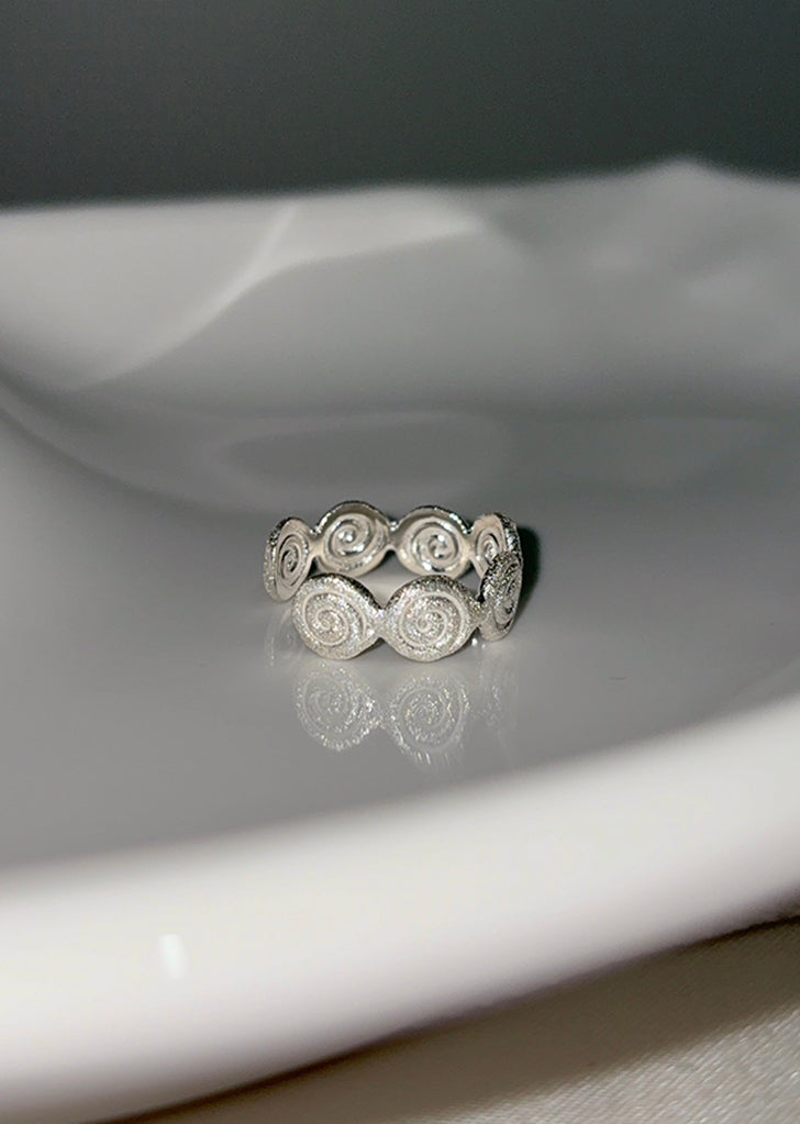 fillow-ss-25-glitter-spiral-open-ring-silver-o
