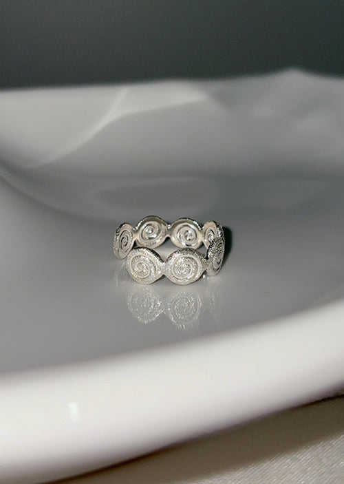 fillow-ss-26-glitter-spiral-open-ring-silver-s