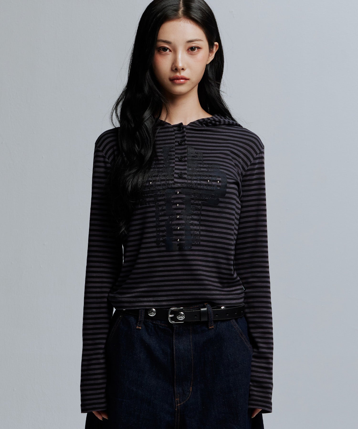 gottergallery-ss-26-gem-cross-stripe-thin-hood-charcoal-charcoal-s