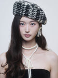 [LOLLA] Tartan Fuzz Beret (White)