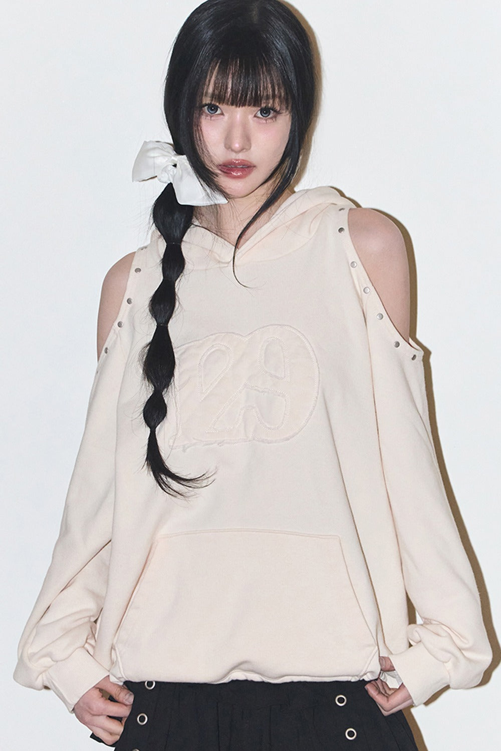 illigo-ss-26-129-cut-out-oversized-hoodie-cream-cream-s