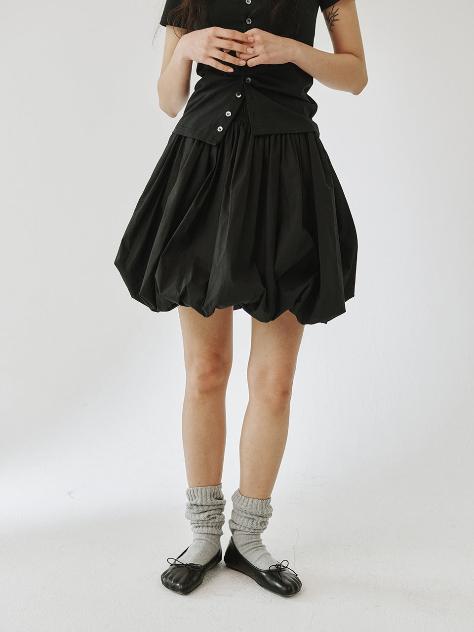 plzproject-ss-25-balloon-skirt,-black