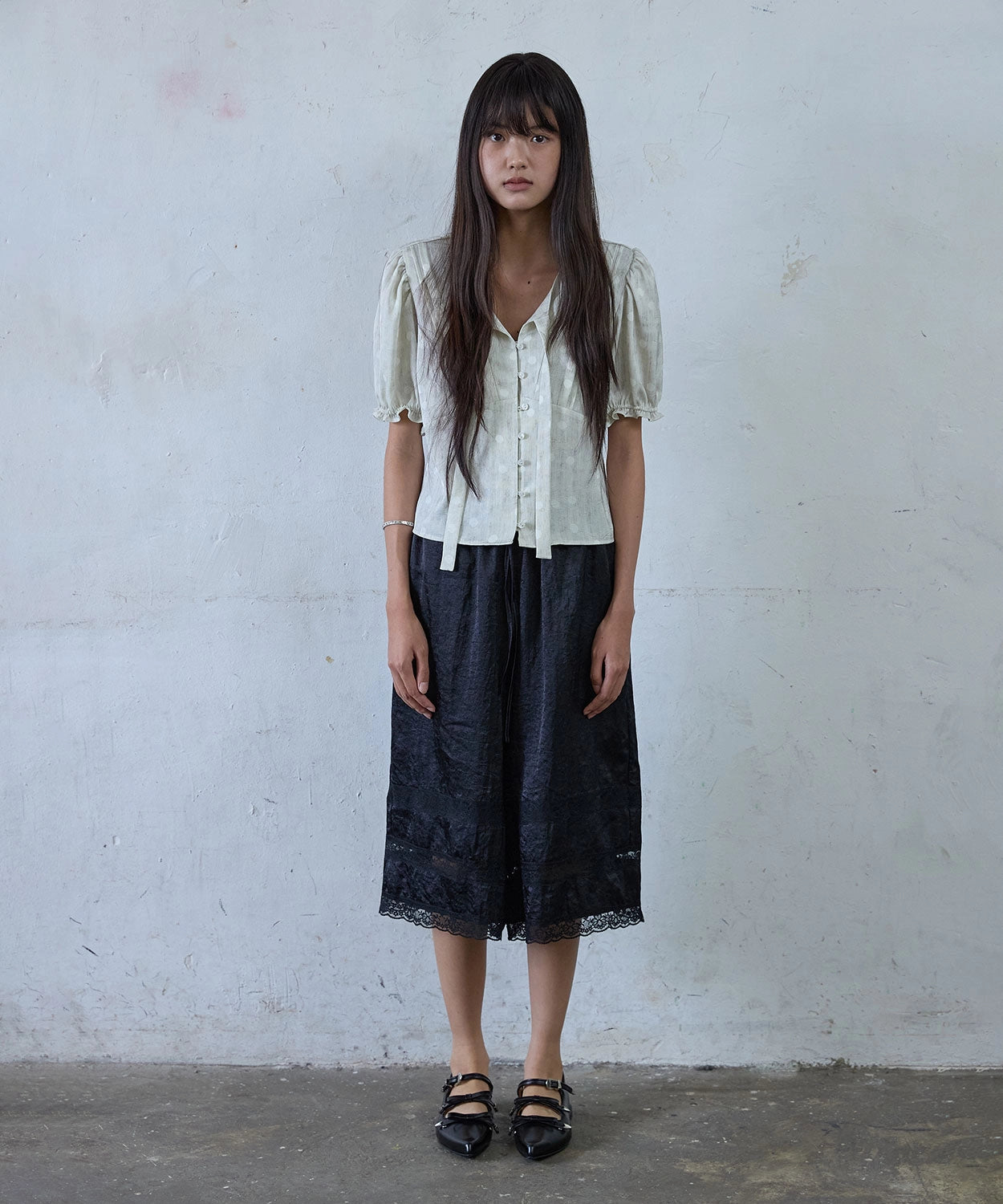 hokuspokus-ss-25-pearl-dot-tie-blouseecru-ecru-s