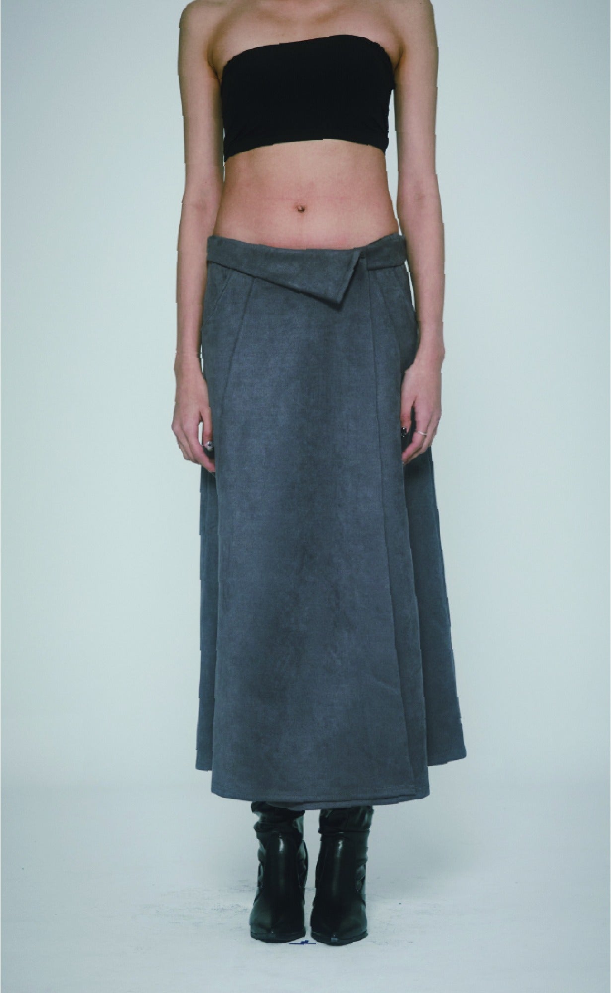 cutout-ss-26-wave-suede-skirt-charcoal-charcoal-s