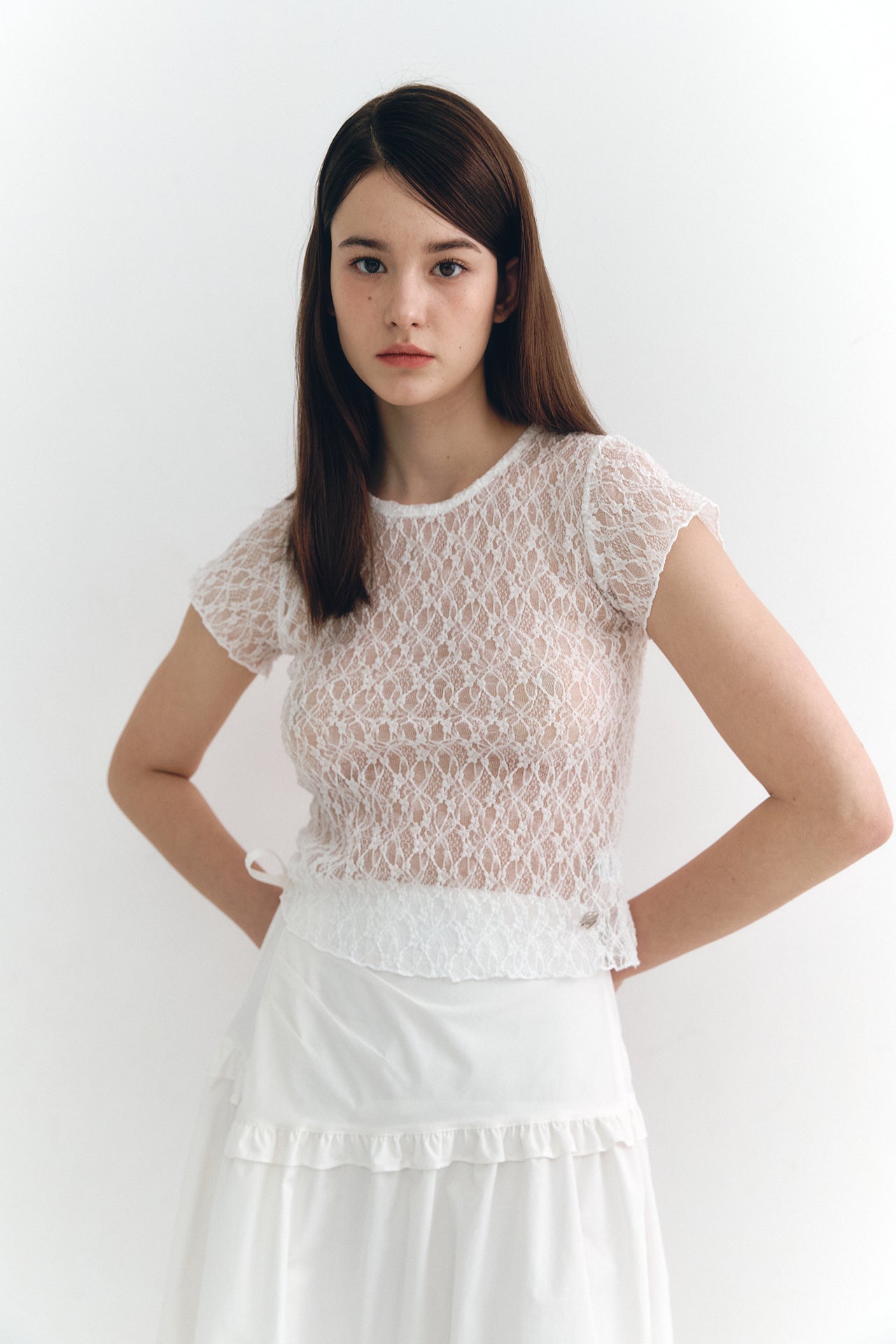 moilly-ss-25-lace-short-sleeve-white
