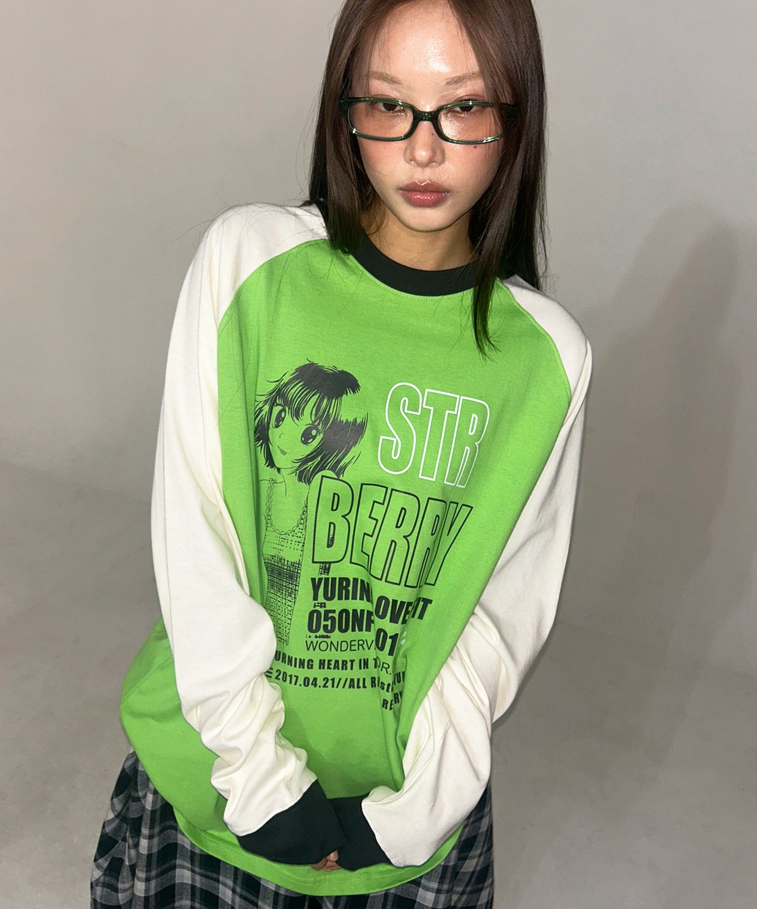 wonder-visitor-fw-25-yurina-raglan-ls-t-green-green-s