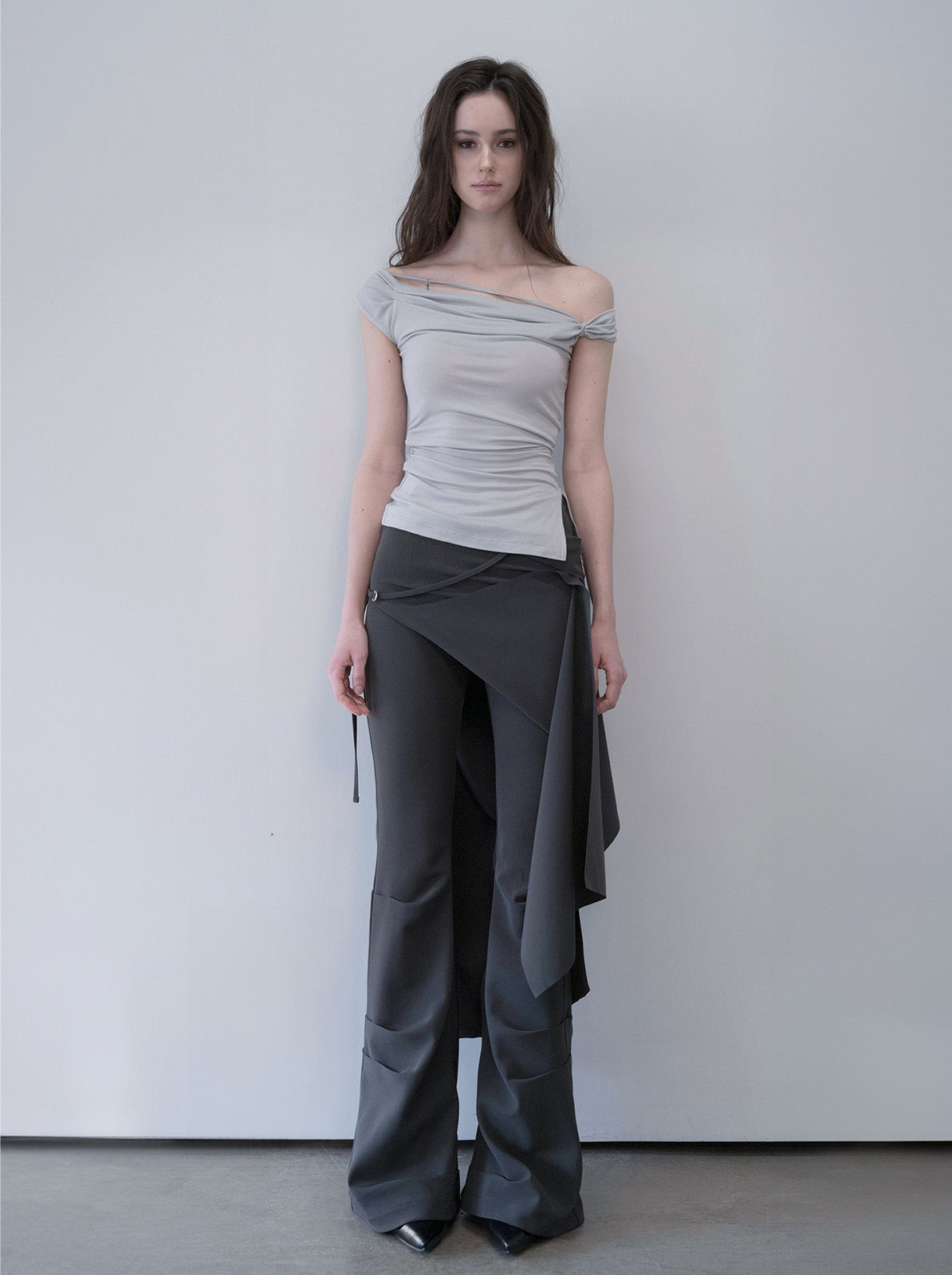 damio-ss-26-draped-strap-sleeveless-top-light-gray-light-gray-s