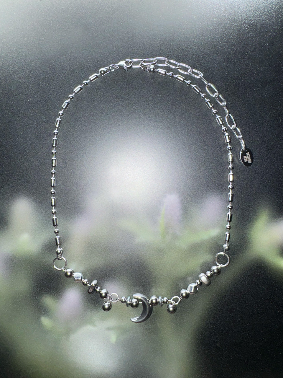 dazzling-club-seasonless-lunar-necklace
