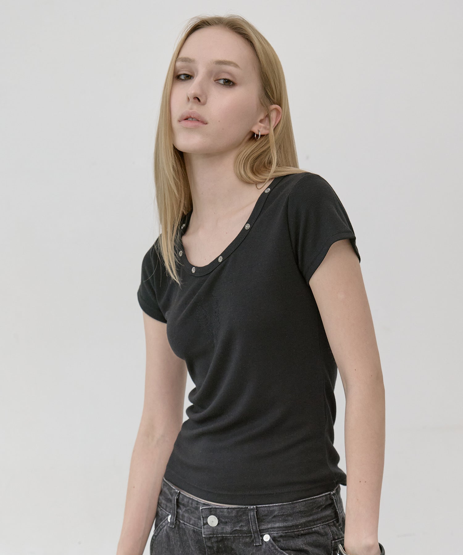 lekim-ss-26-lwe-stud-t-shirt-black-black-s