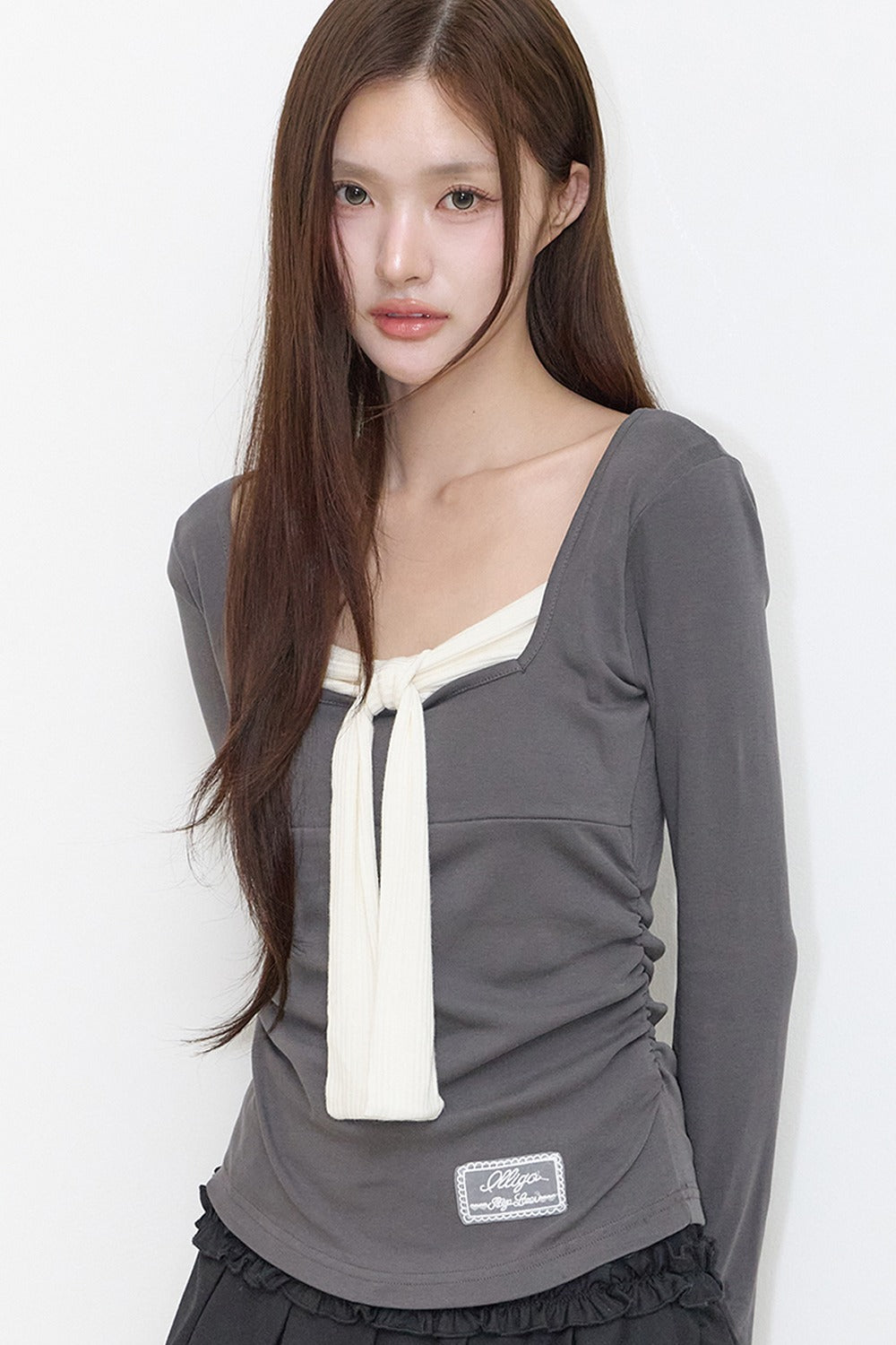 illigo-fw-26-layered-ribbon-tie-long-sleeve-charcoal-charcoal-s
