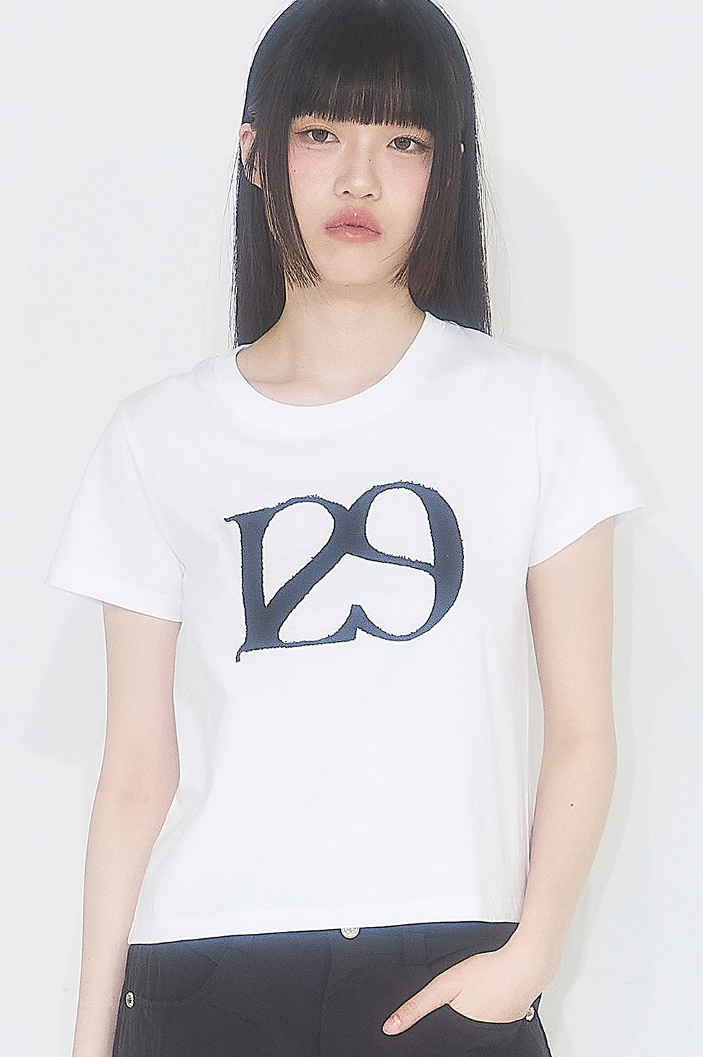 illigo-ss-25-129-logo-patch-tshirt-white