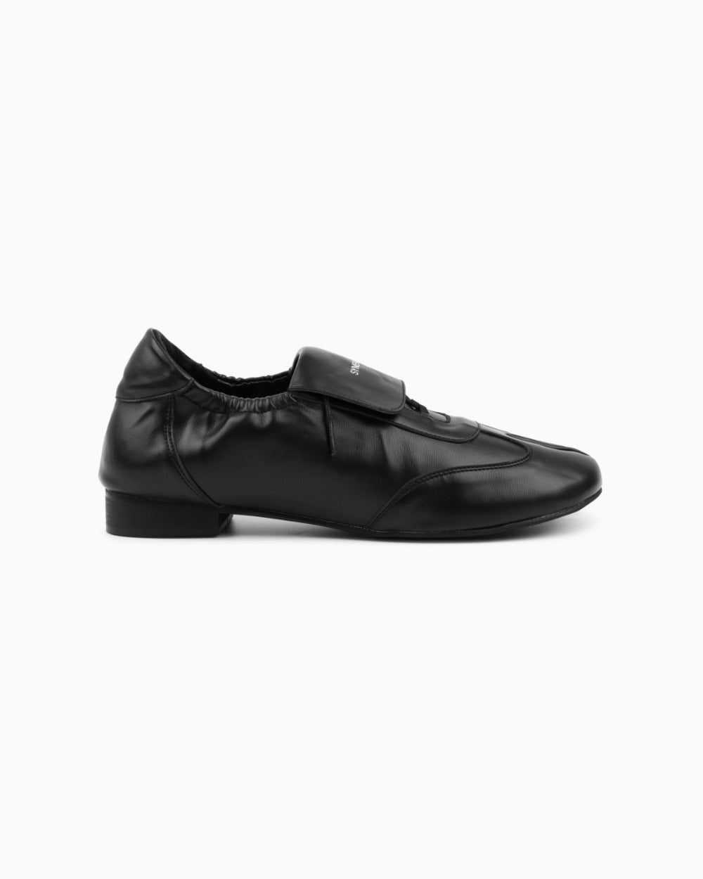 synerjyn-fw-26-flap-tabi-sneakers-black-black-s