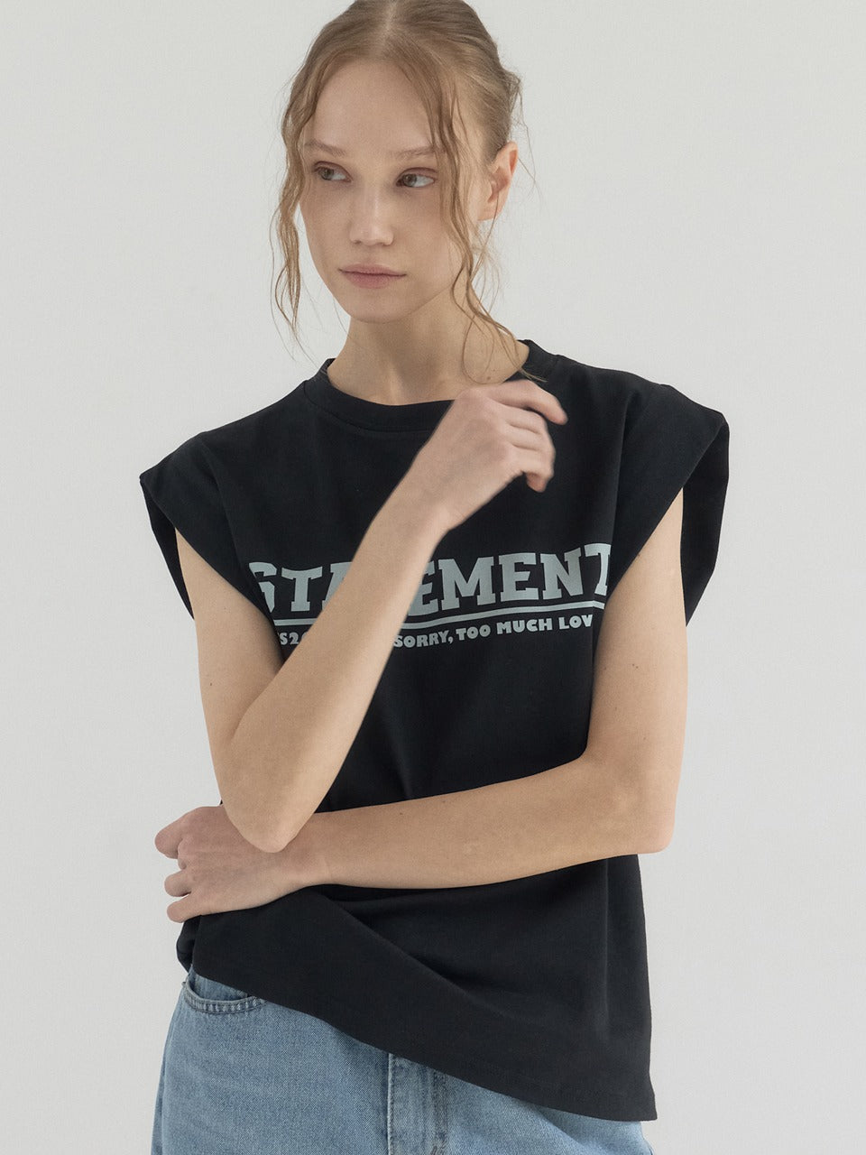 sorry-too-much-love-ss-26-city-leisure-statement-tee-black-black-s