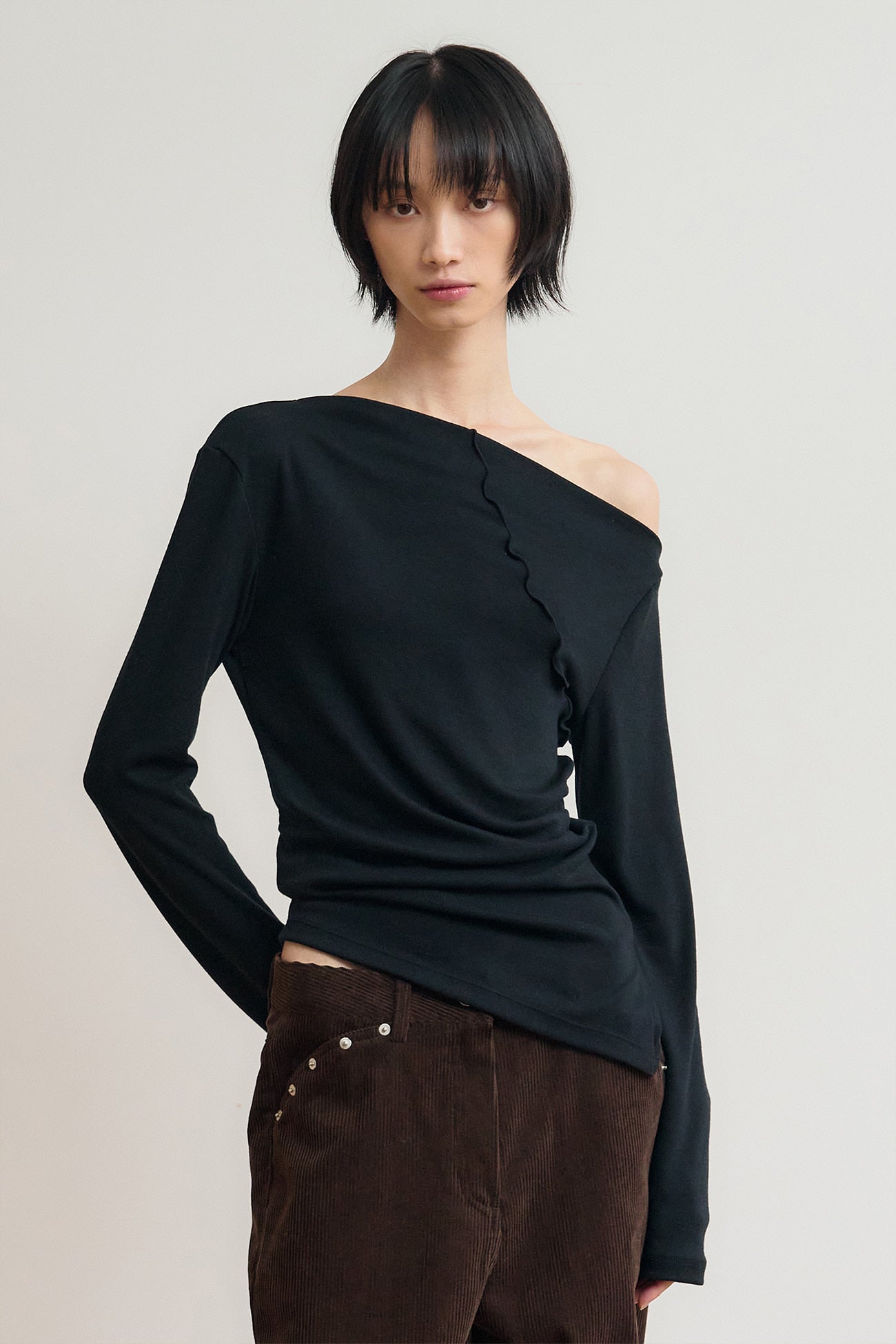 sis-a-fw-25-off-shoulder-unbalance-long-sleeve-black-black-s