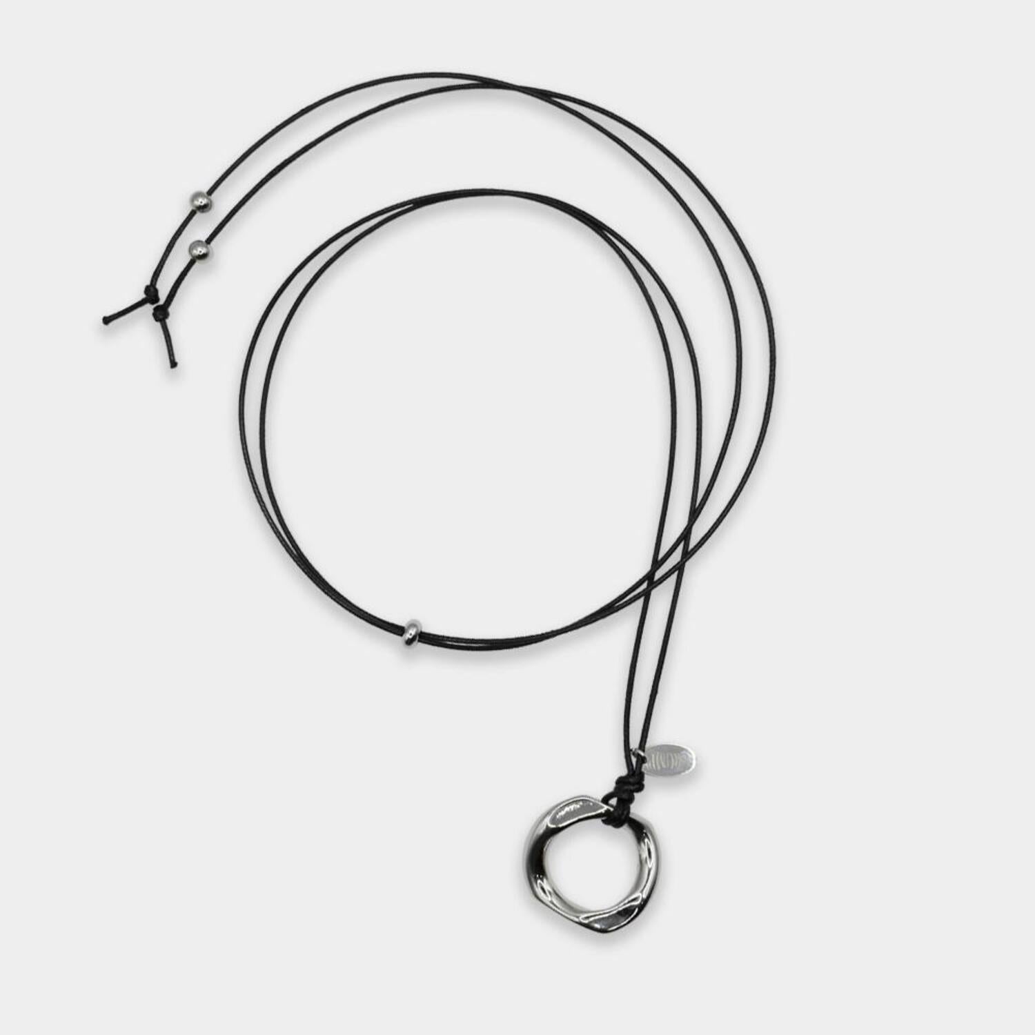 grumpy-stuff-seasonless-nomad-ring-leather-necklace