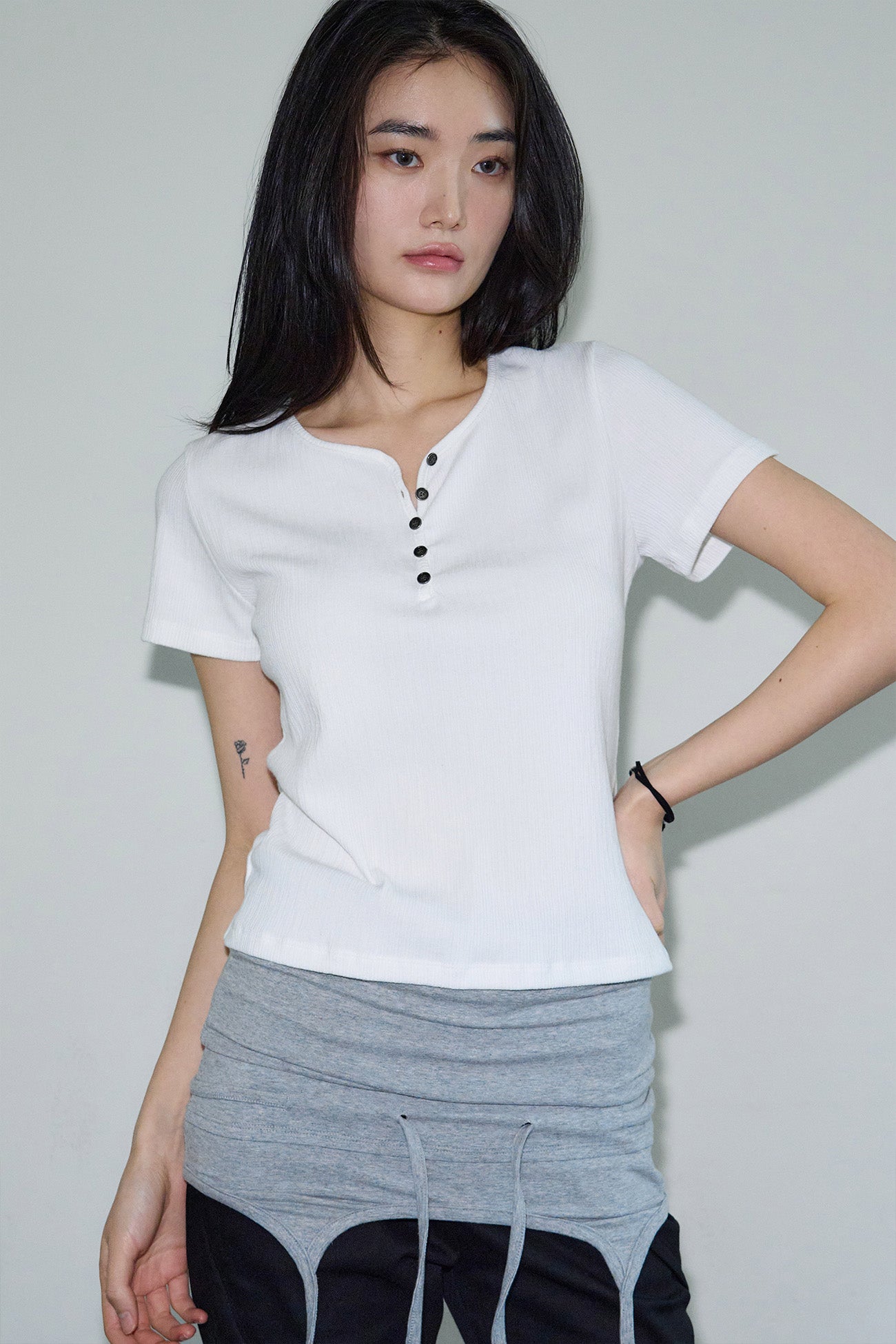 sis-a-ss-25-button-henryneck-half-tshirt-/-ivory