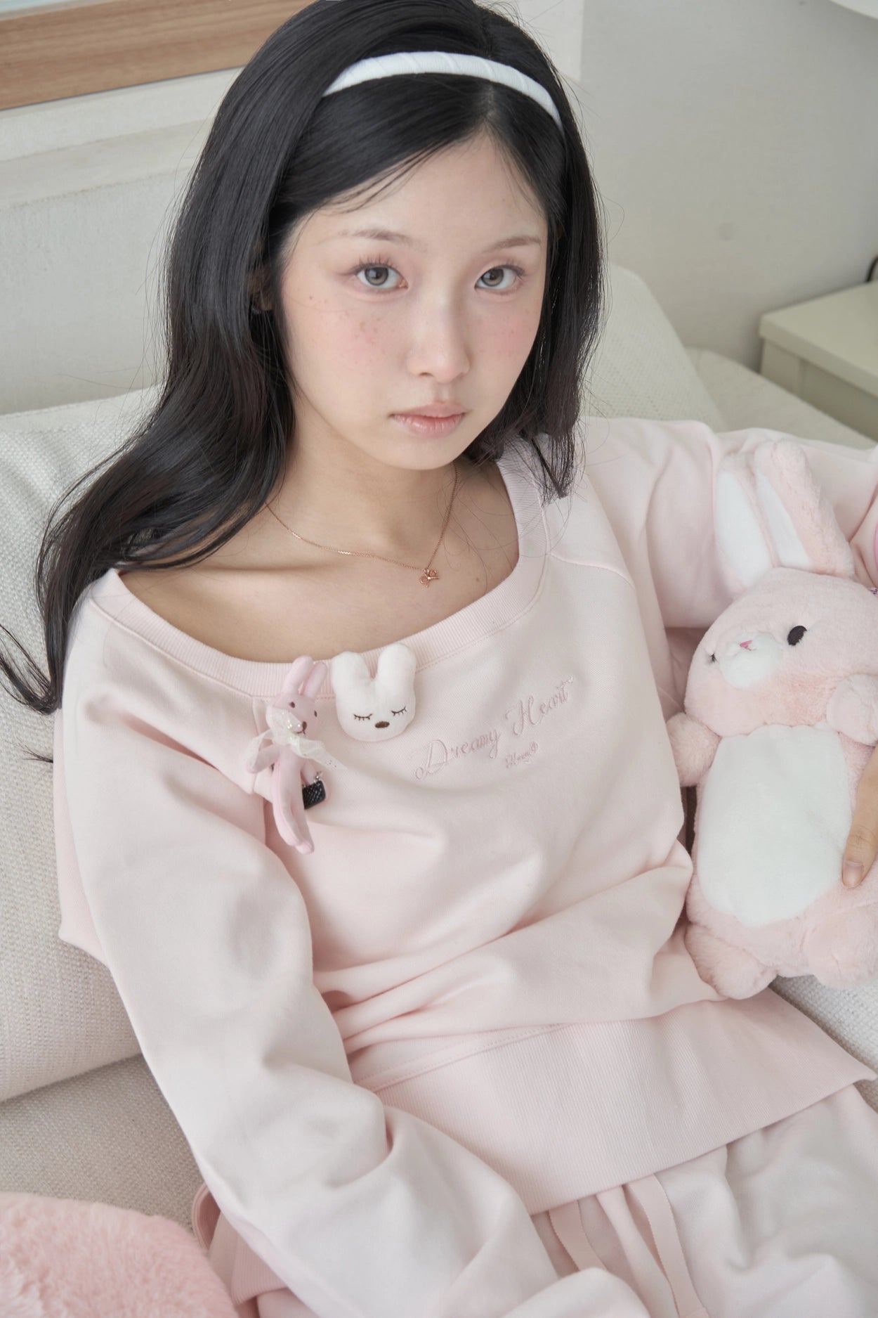 kana-j-ss-25-dreamy-heart-one-open-shoulder-mtm-pink