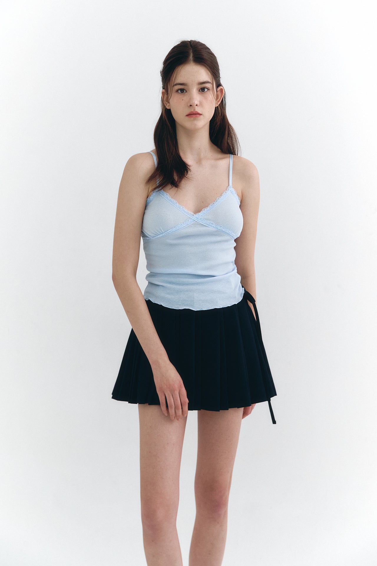 moilly-ss-25-cross-lace-sleeveless-lavender