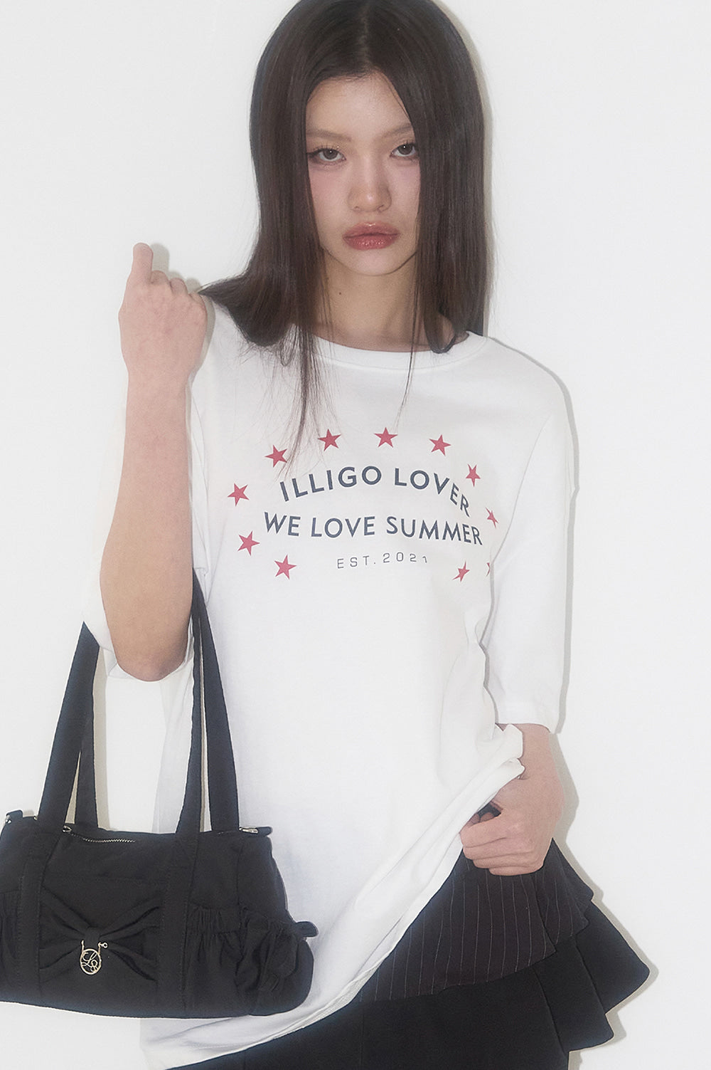 illigo-ss-25-star-ring-oversized-tshirt-white-red