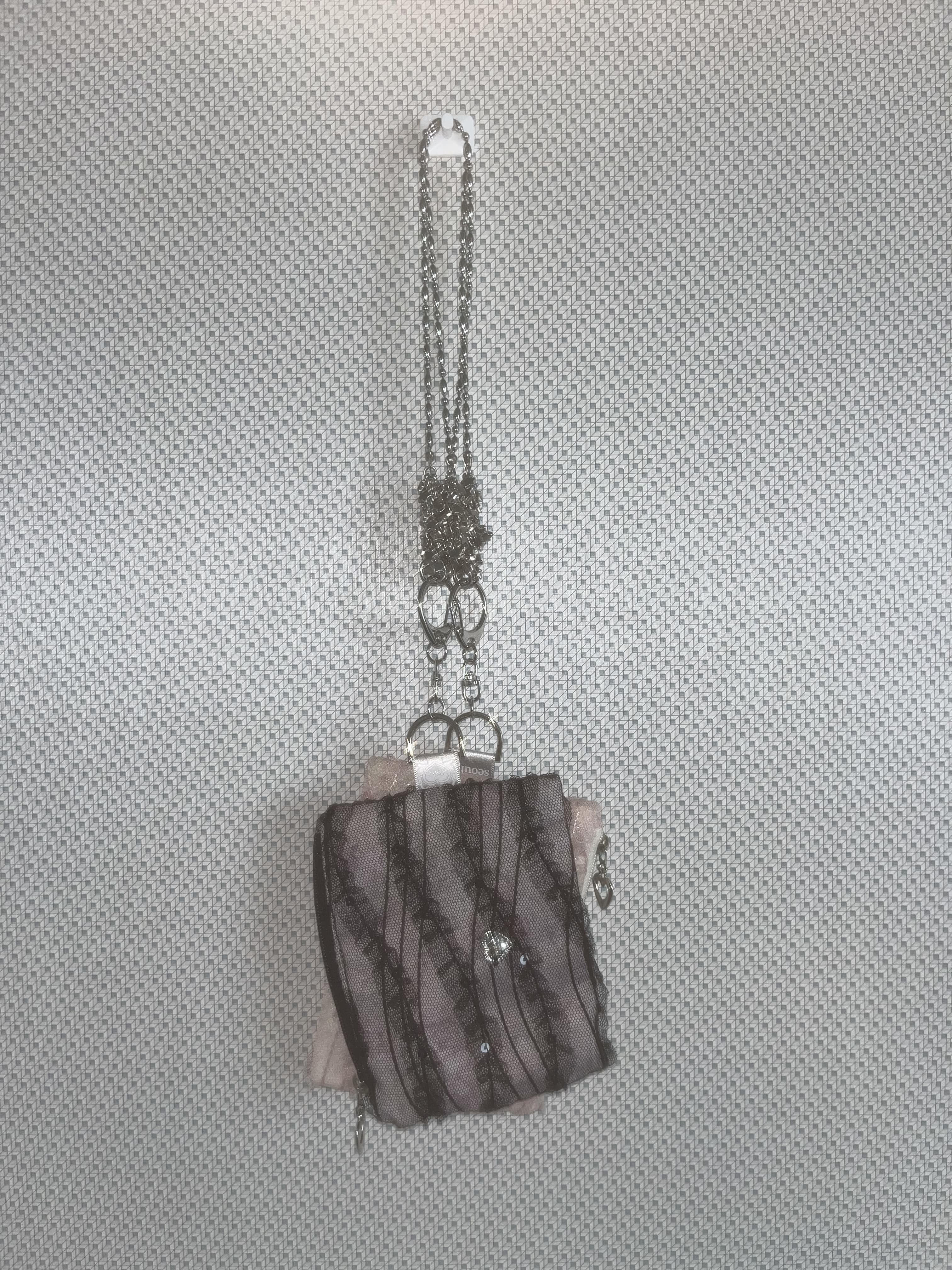 atta-ss-25-to-die-in-the-depths-of-secrecy-pouch-key-ring-ver-2-violet-foggy-pink-o