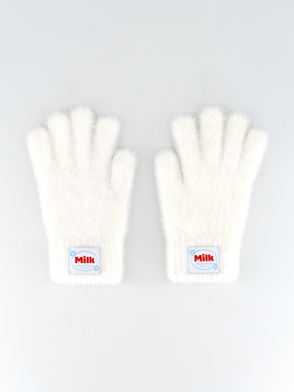gocori-ss-26-fuzzy-milk-gloves-white-s