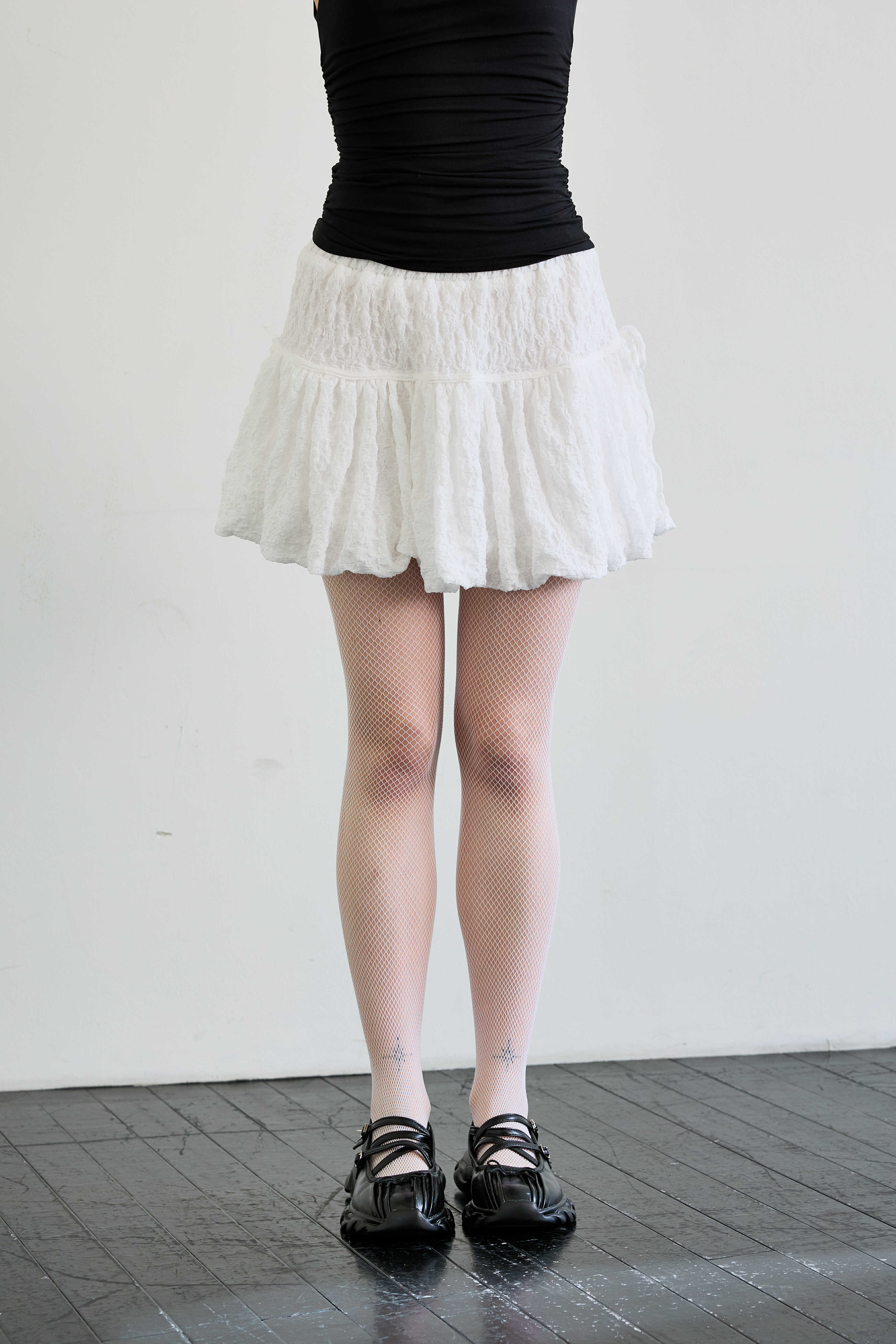 ari-ss-25-annie-balloon-skirt-pants-/-white