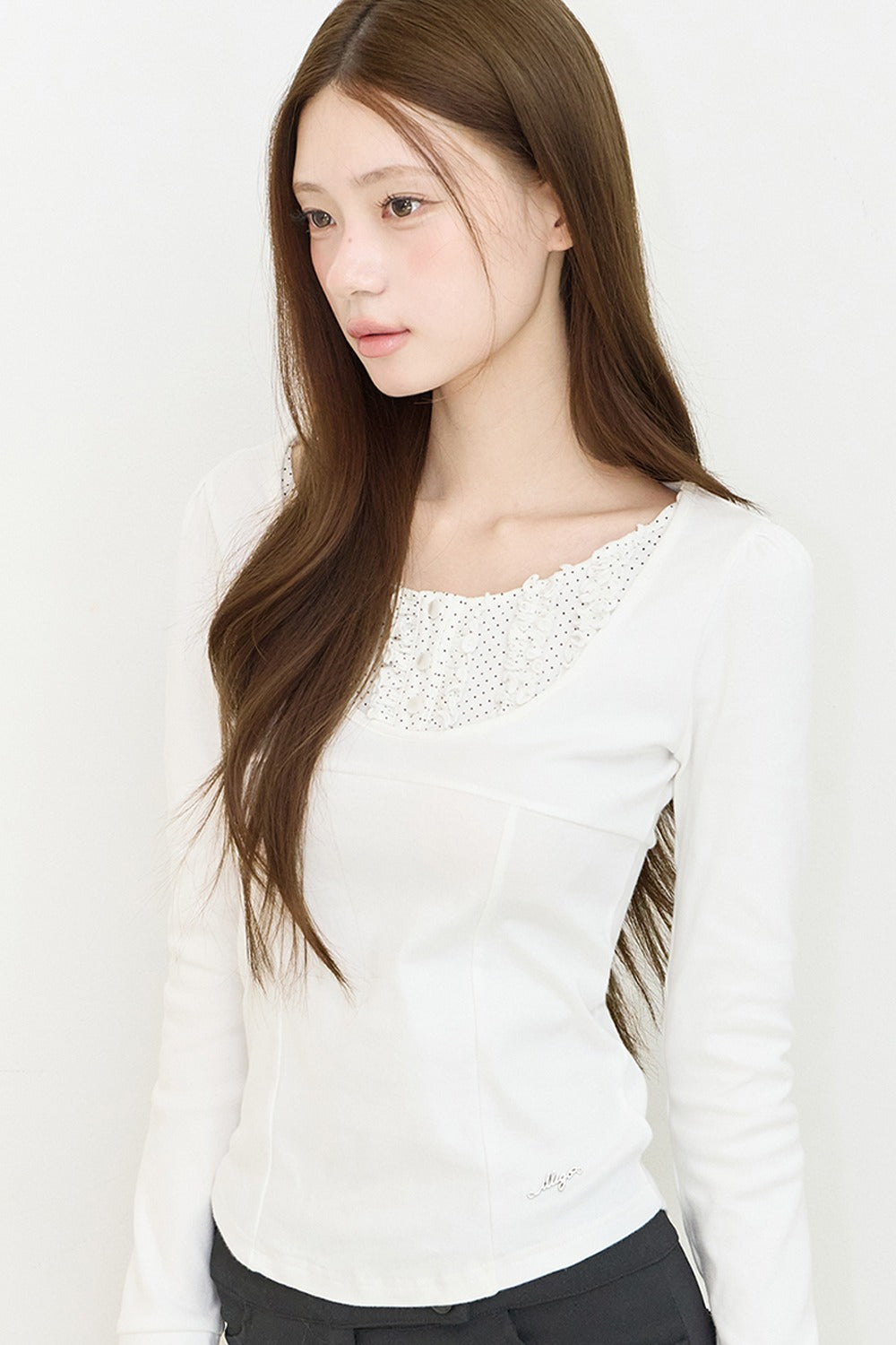 illigo-fw-26-ruffle-layered-long-sleeve-dot-dot-s