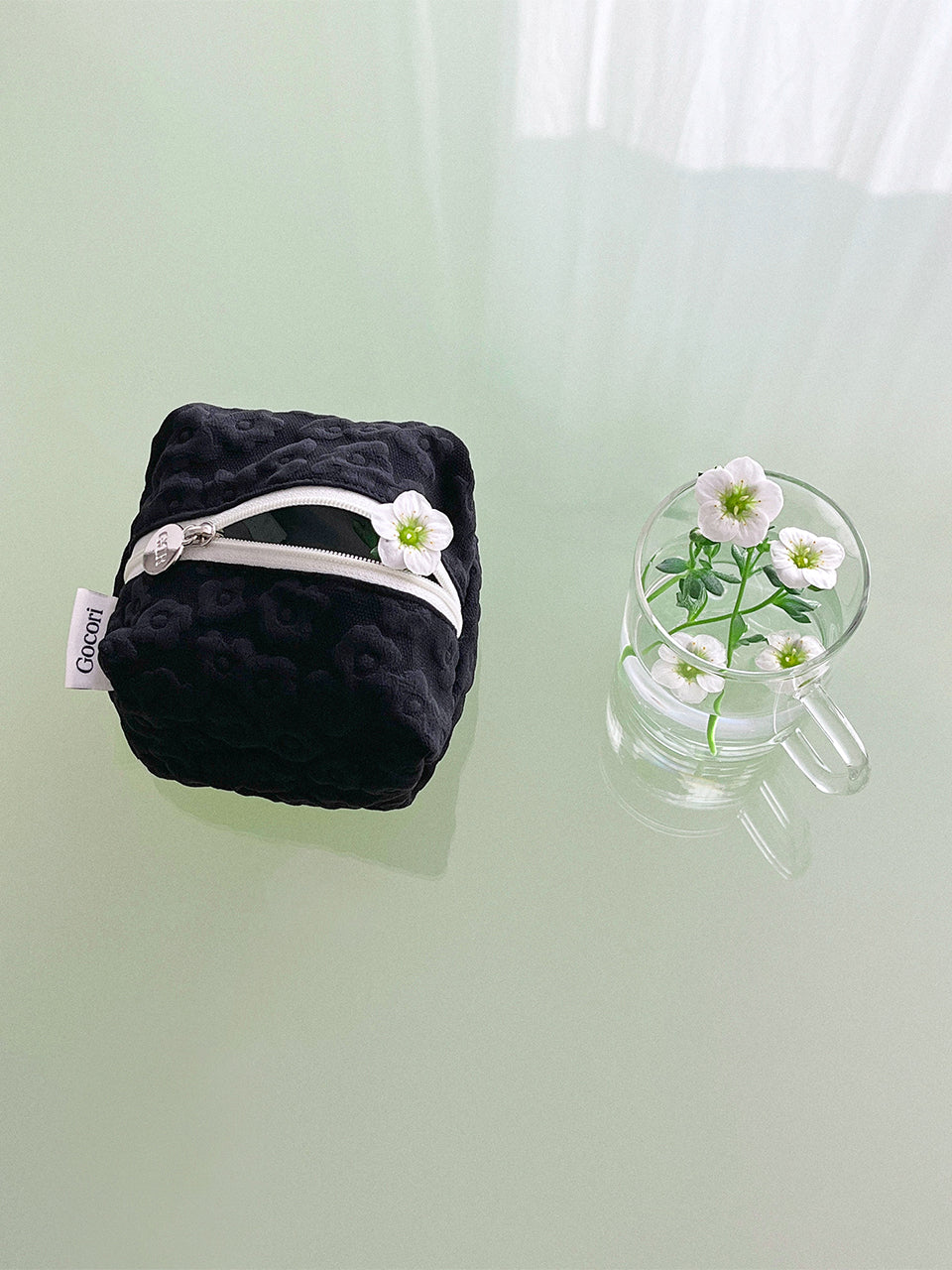 gocori-ss-26-bloom-pomi-pouch-black-black-s