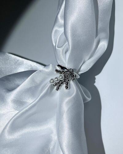 3amgang-seasonless-falling-white-pearl-ring