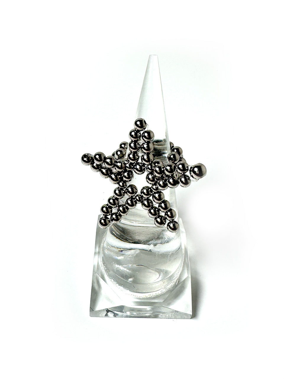 dazzling-club-seasonless-rock-star-ring