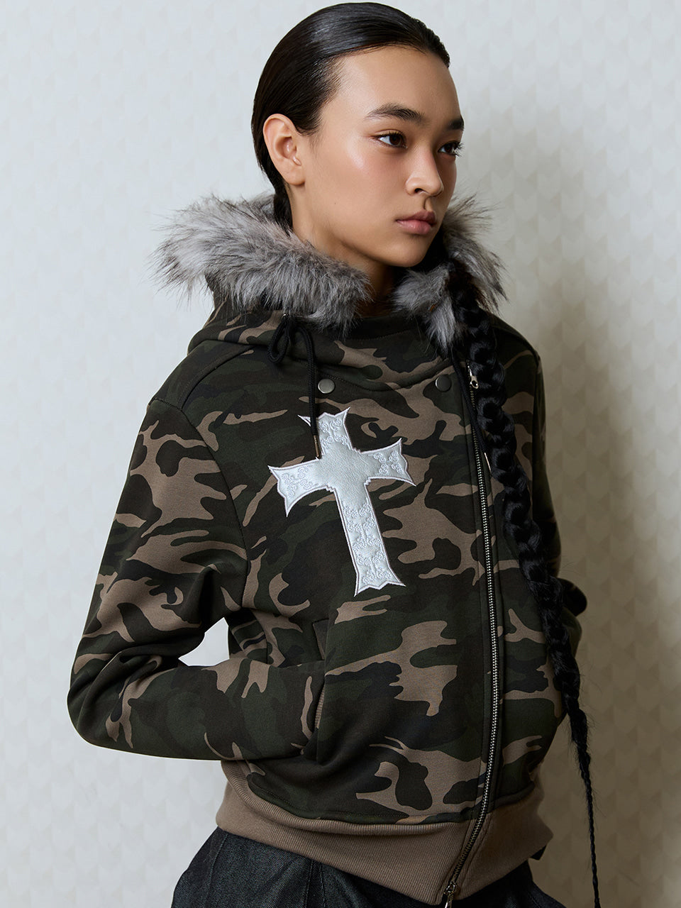 luv-is-true-fw-25-gt-fur-unbalance-hood-zip-up-camo-camo-s