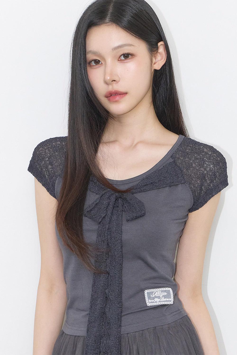 illigo-ss-26-lace-ribbon-contrast-t-shirt-charcoal-charcoal-s
