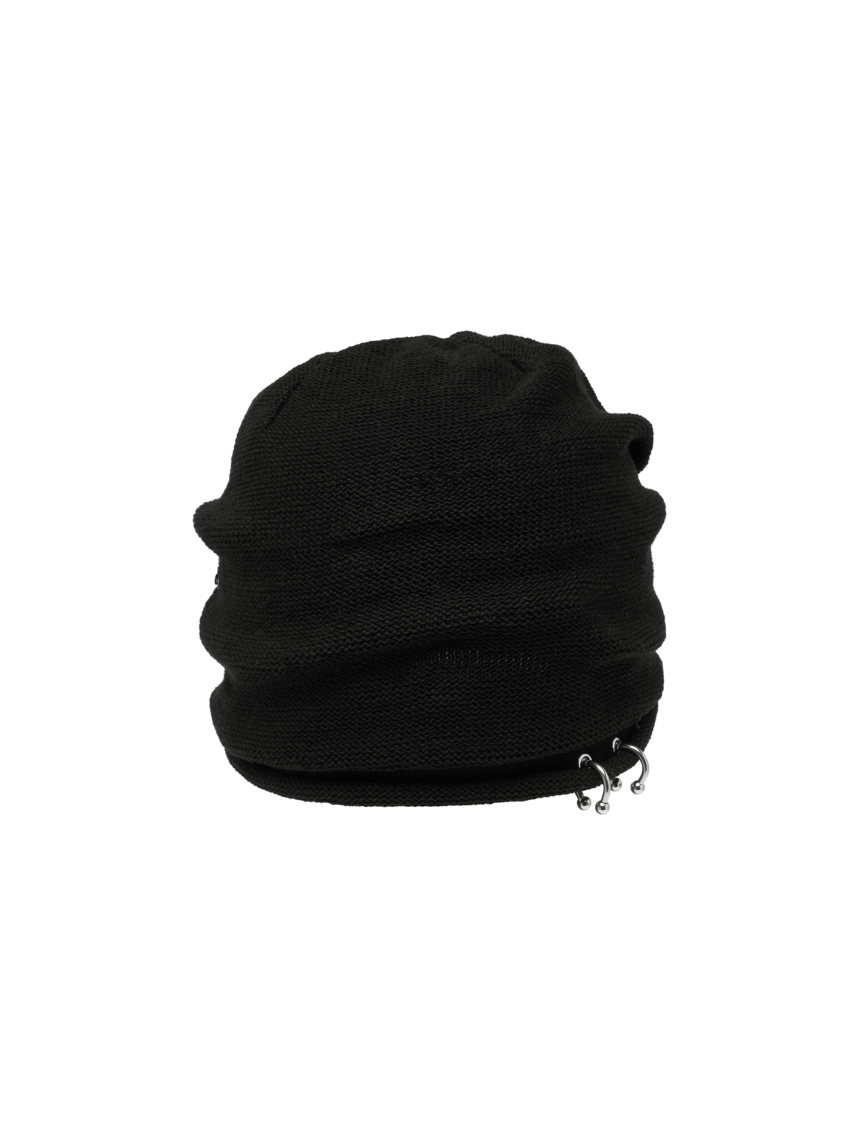 lecyto-fw-25-pierced-slouch-beanie-black-black-s