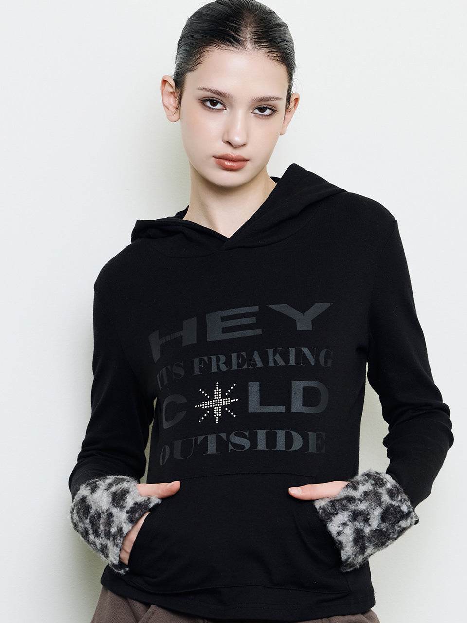 luv-is-true-fw-25-ev-fur-hood-t-shirt-black-black-s