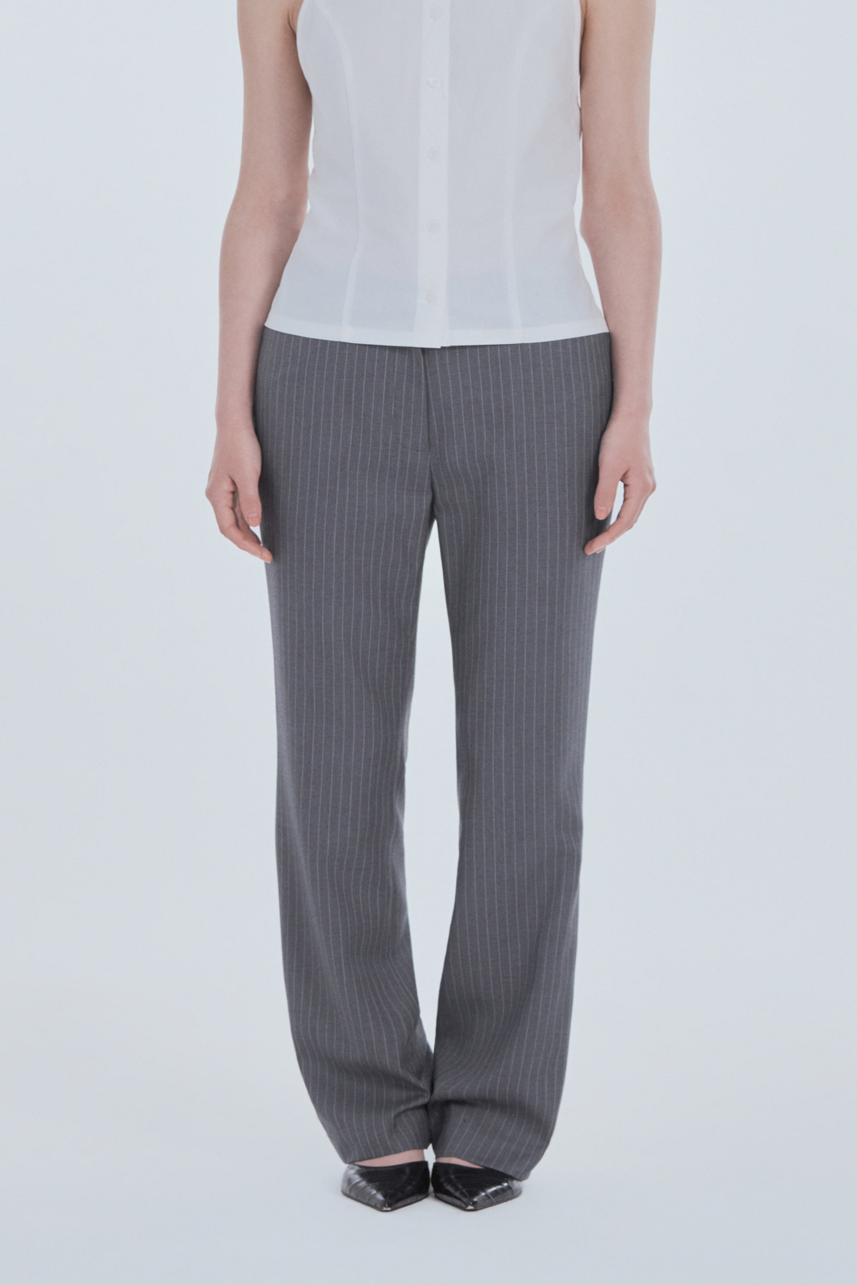 mausoleum-fw-26-emma-tailored-semi-bootcut-slacks-gray-gray-s