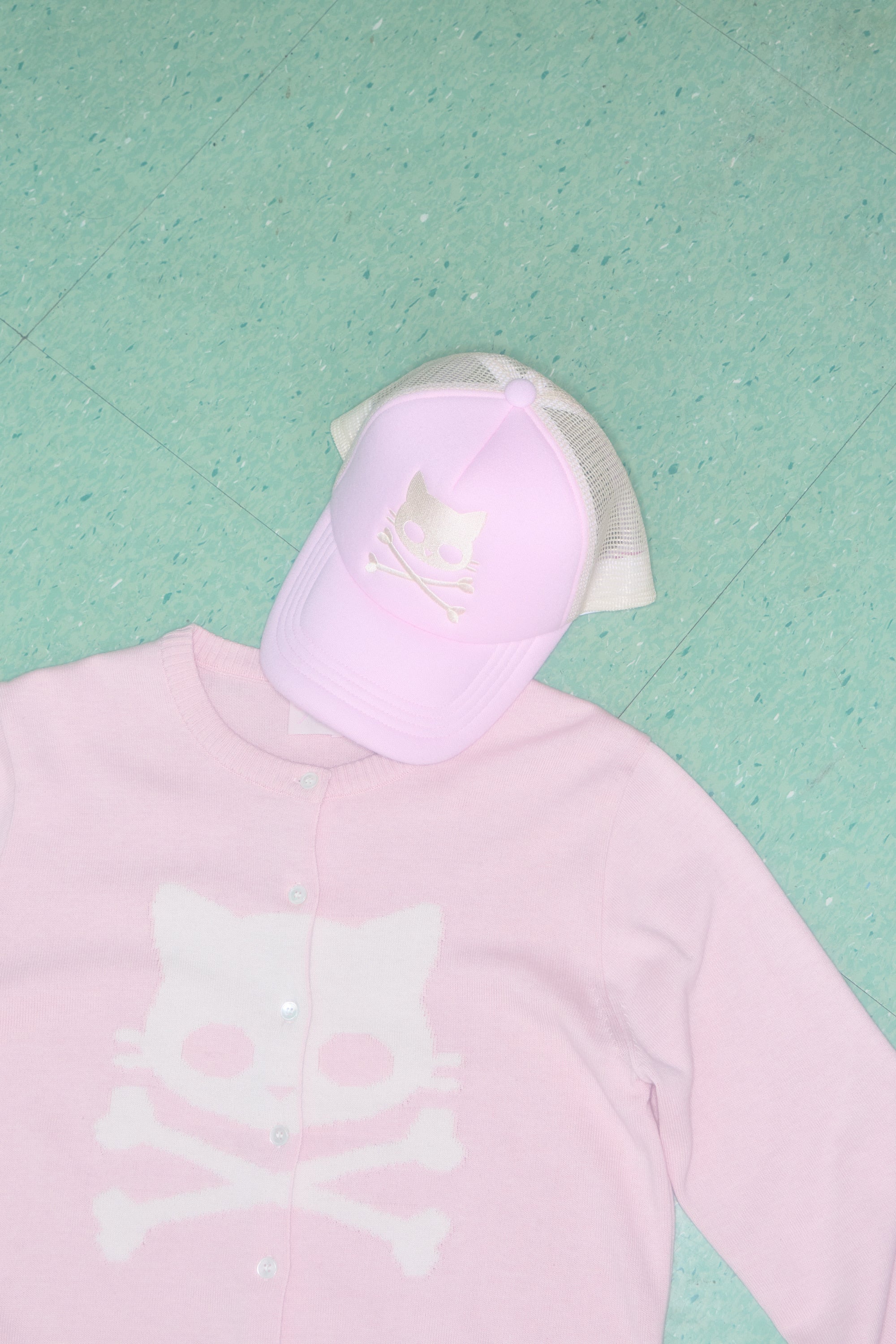 shakiri-ss-26-kiri-skull-trucker-cap-pink-pink-s