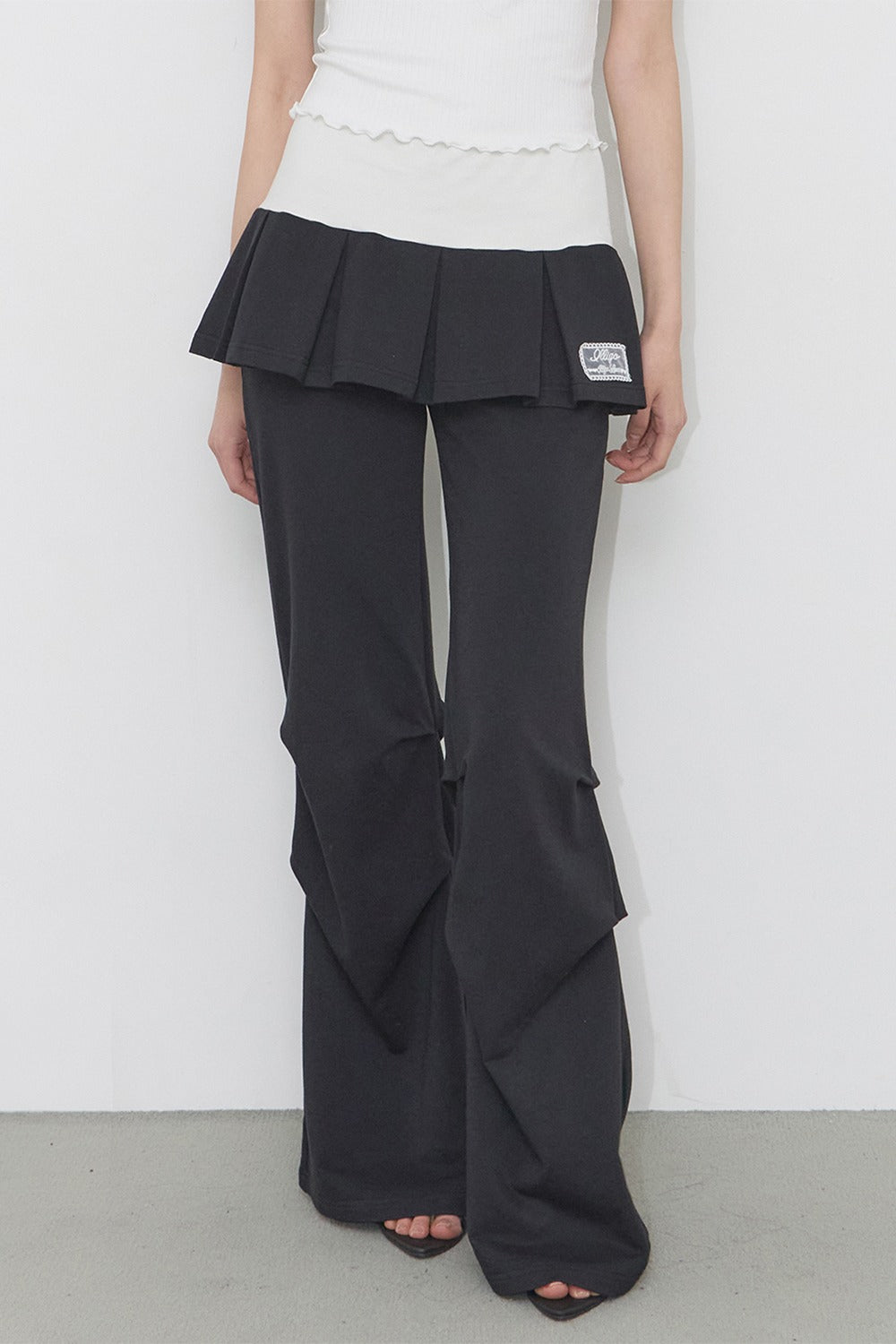 illigo-ss-26-two-tone-pleated-skirt-pants-black-black-s