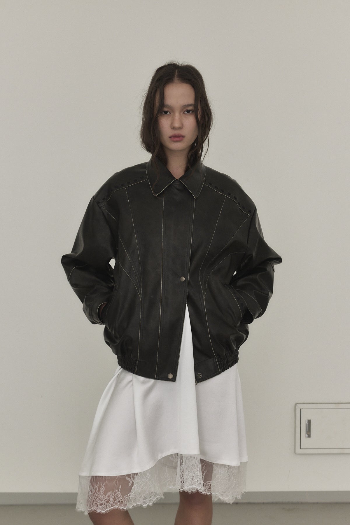 dode-fw-25-gwen-vegan-leather-bomber-jumper-black-black-s