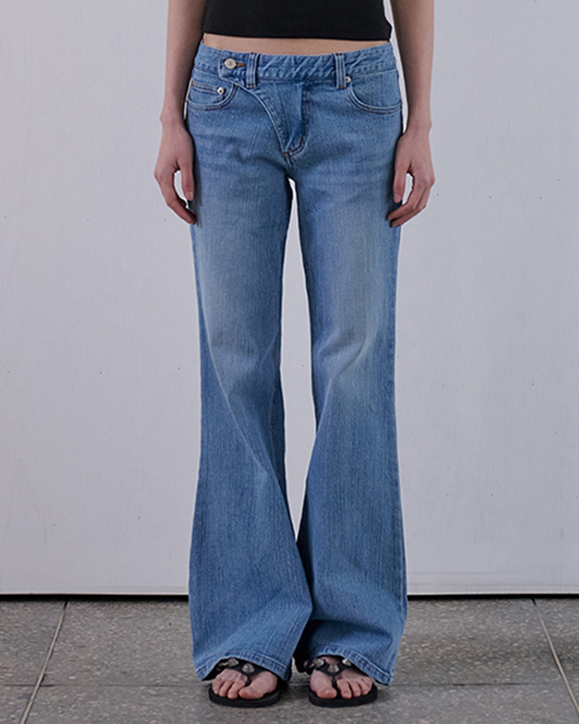 ordes-ss-26-contour-bootcut-jeans-ice-blue-ice-blue-s