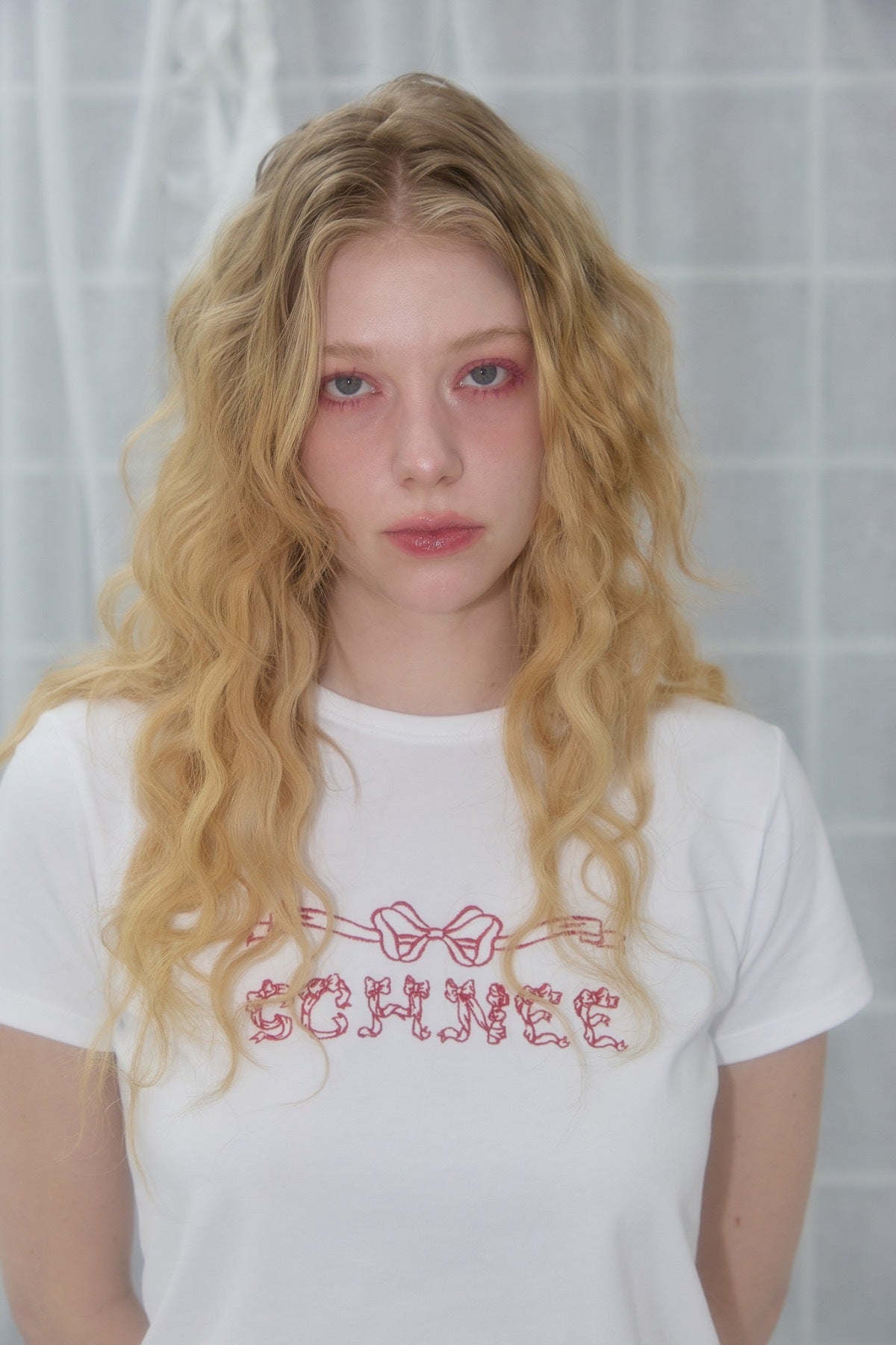 schnee-fw-25-schnee-ribbon-logo-t-shirts-white-white-s