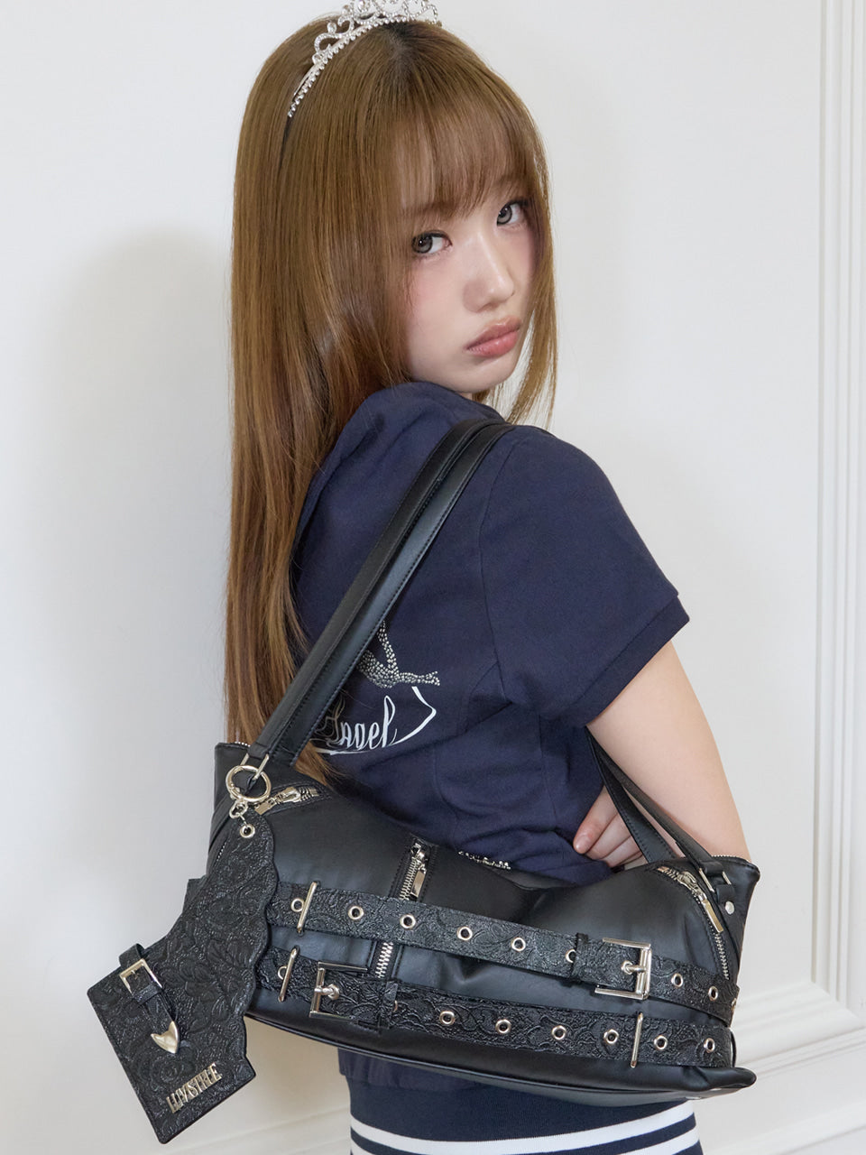 luv-is-true-ss-26-sy-rose-belt-shoulder-bag-black-black-s