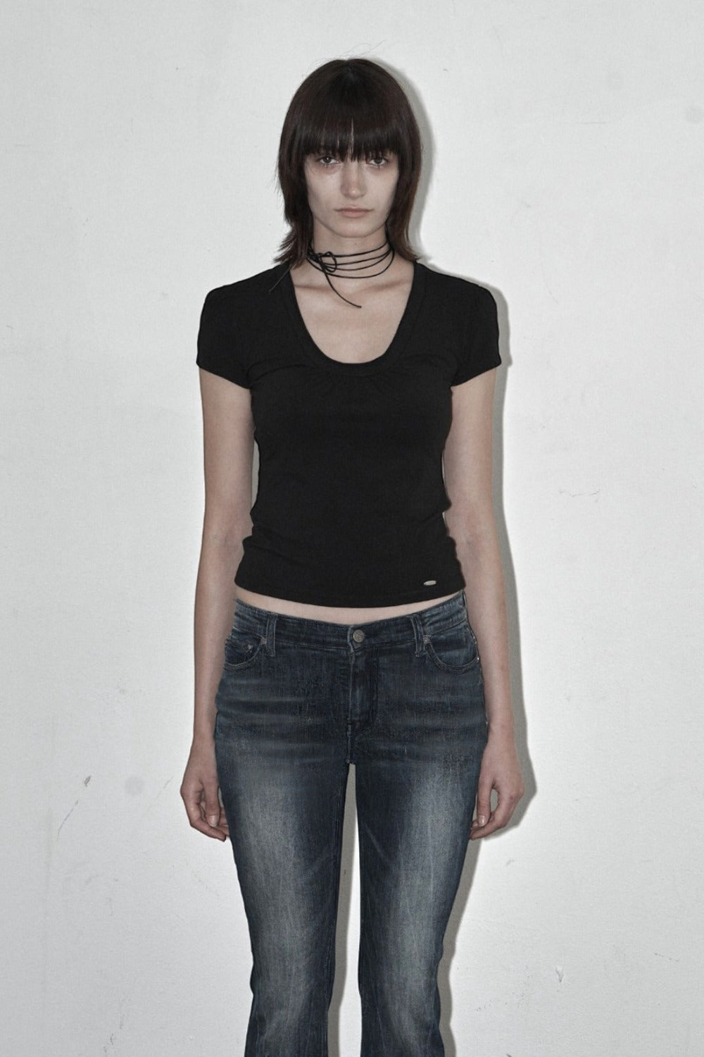 synerjyn-ss-26-puff-v-neck-short-sleeve-black-black-s