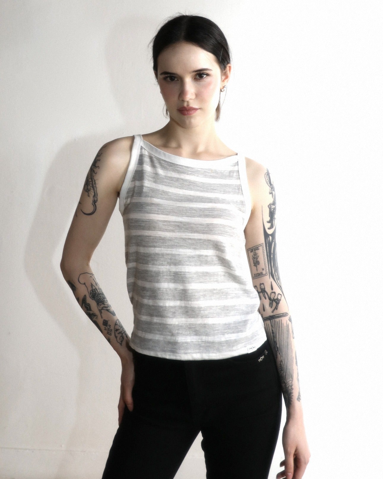 magoren-seoul-ss-25-slub-stripe-sleeveless-gray-gray-s