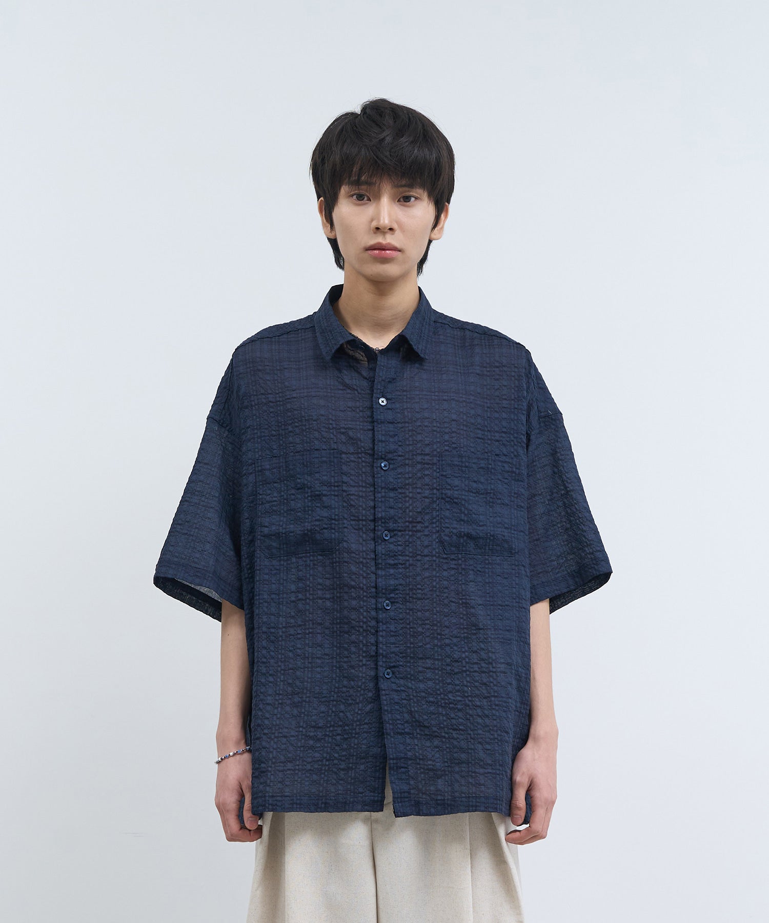 noise-ss-25-sheer-check-oversized-half-shirt-navy-navy-s